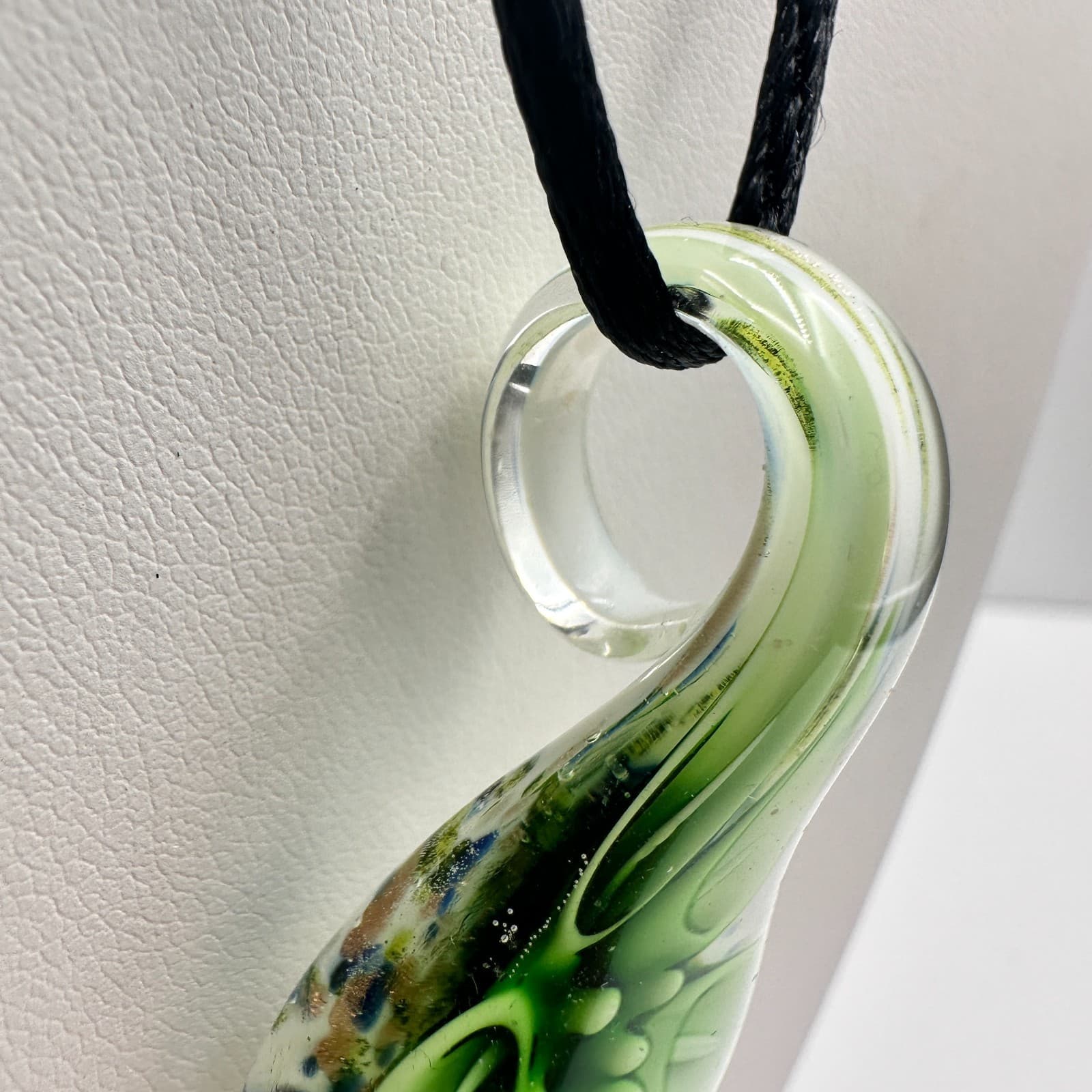 Vintage 90s Lampwork Art Glass Floral Pendant Necklace Green Calla Lily Jewelry - Thumbnail 5