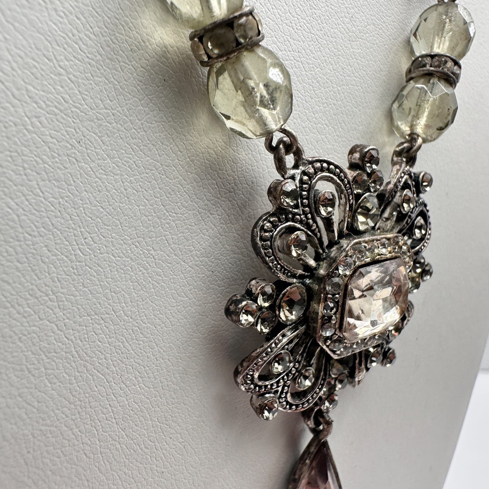 Vintage 90s Silver Tone Floral Pendant Necklace Glass Beaded Women's Jewelry - Thumbnail 6