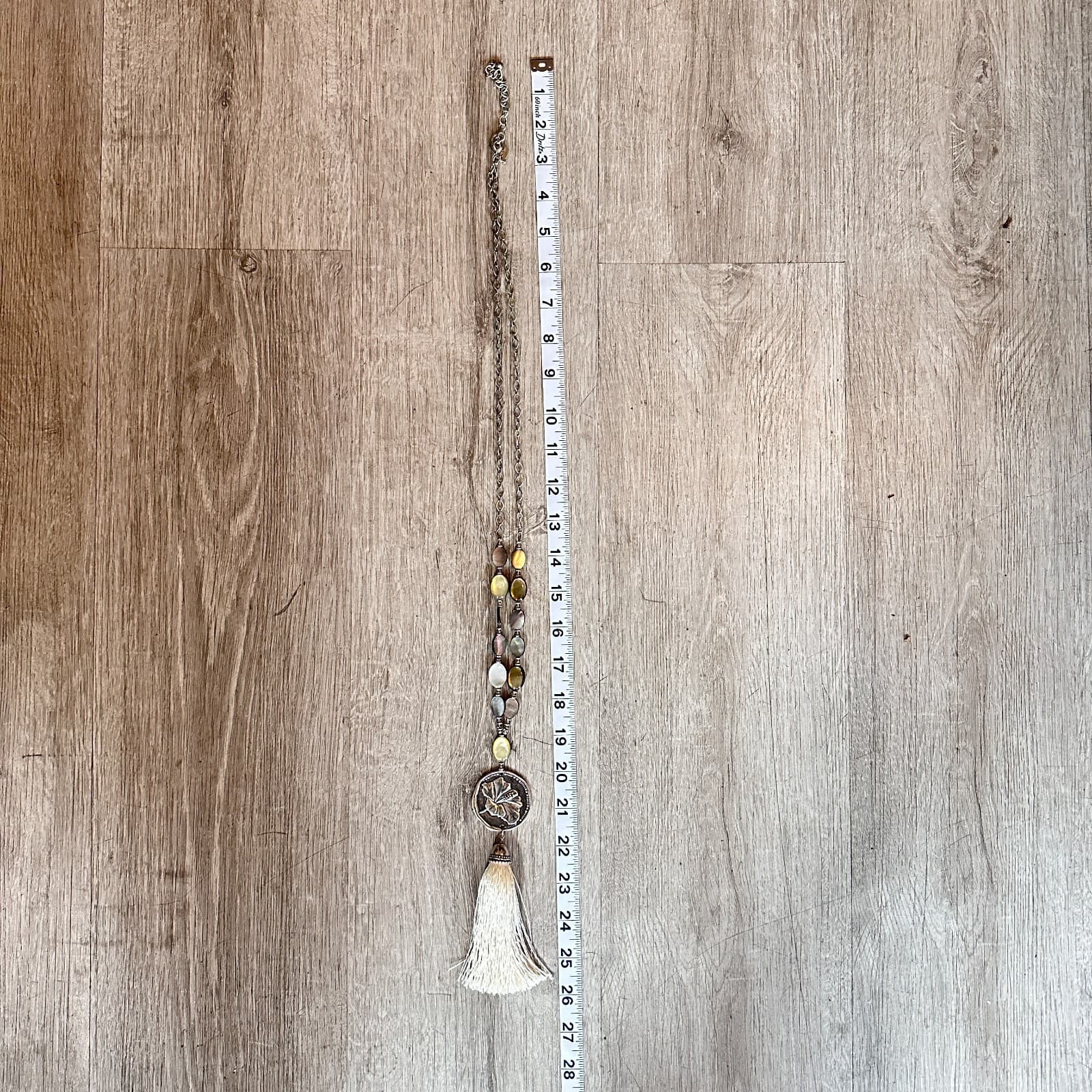 Vintage 80s Mother Pearl Leaf & Shell Bead Tassel Pendant Long Necklace Jewelry - Thumbnail 13