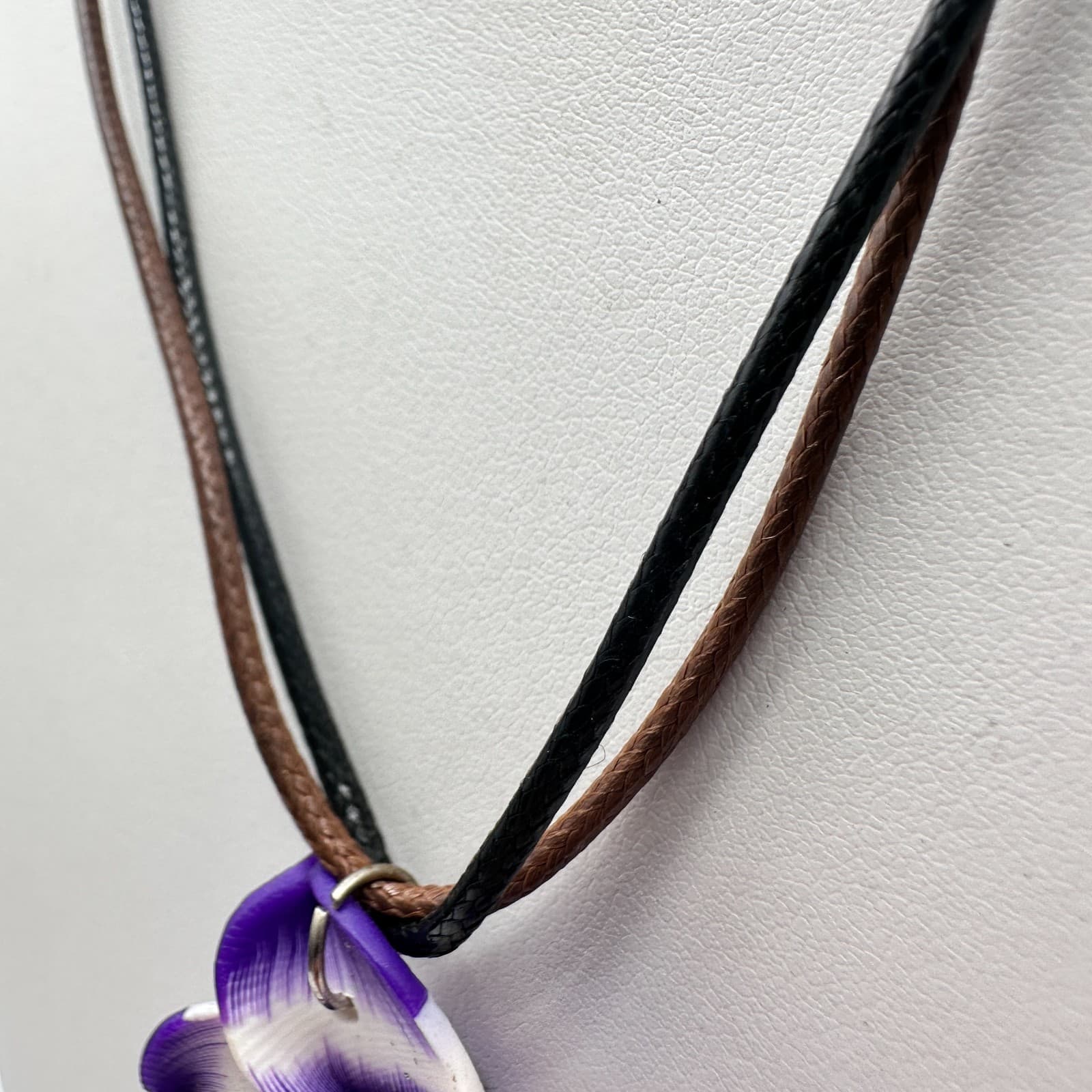 Vintage 90s Tropical Purple & White Flower Pendant Cord Necklace Women's Jewelry - Thumbnail 8
