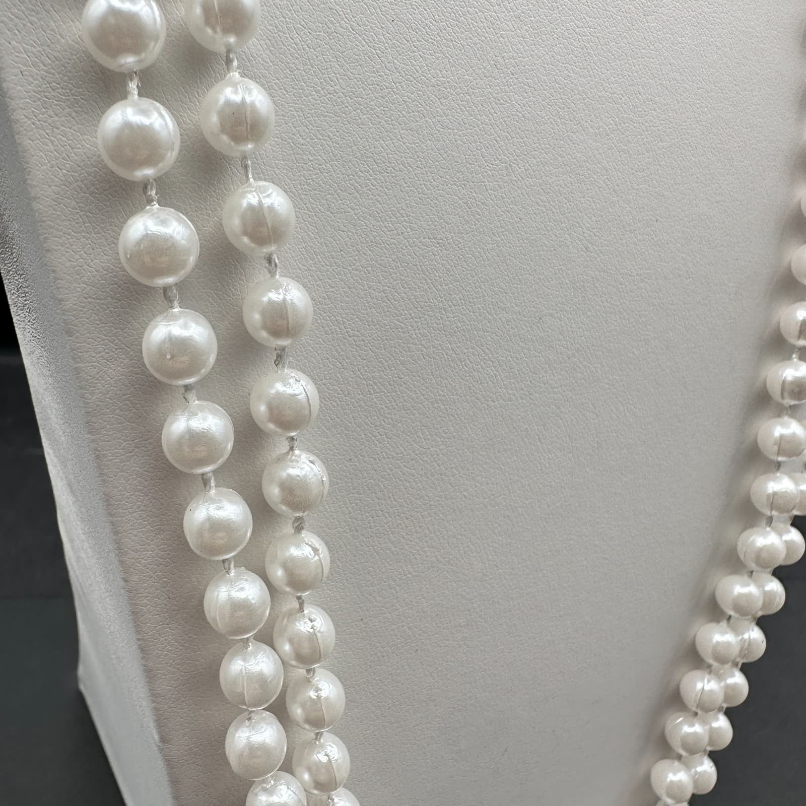 Vintage 90s Double Strand White Faux Pearl Necklace Long Layered Classic Jewelry - Thumbnail 4