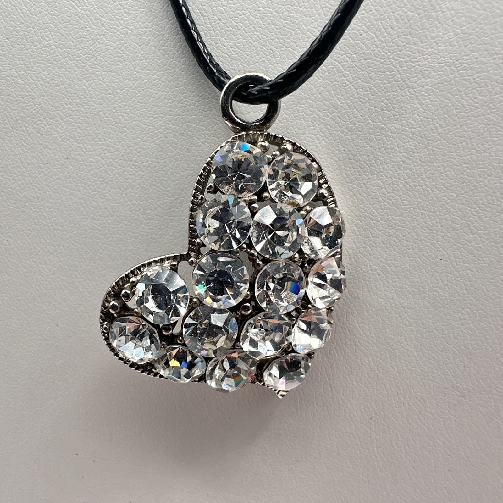 Vintage 90s Silver Tone Rhinestone Heart Pendant Necklace Black Cord Jewelry - Thumbnail 3