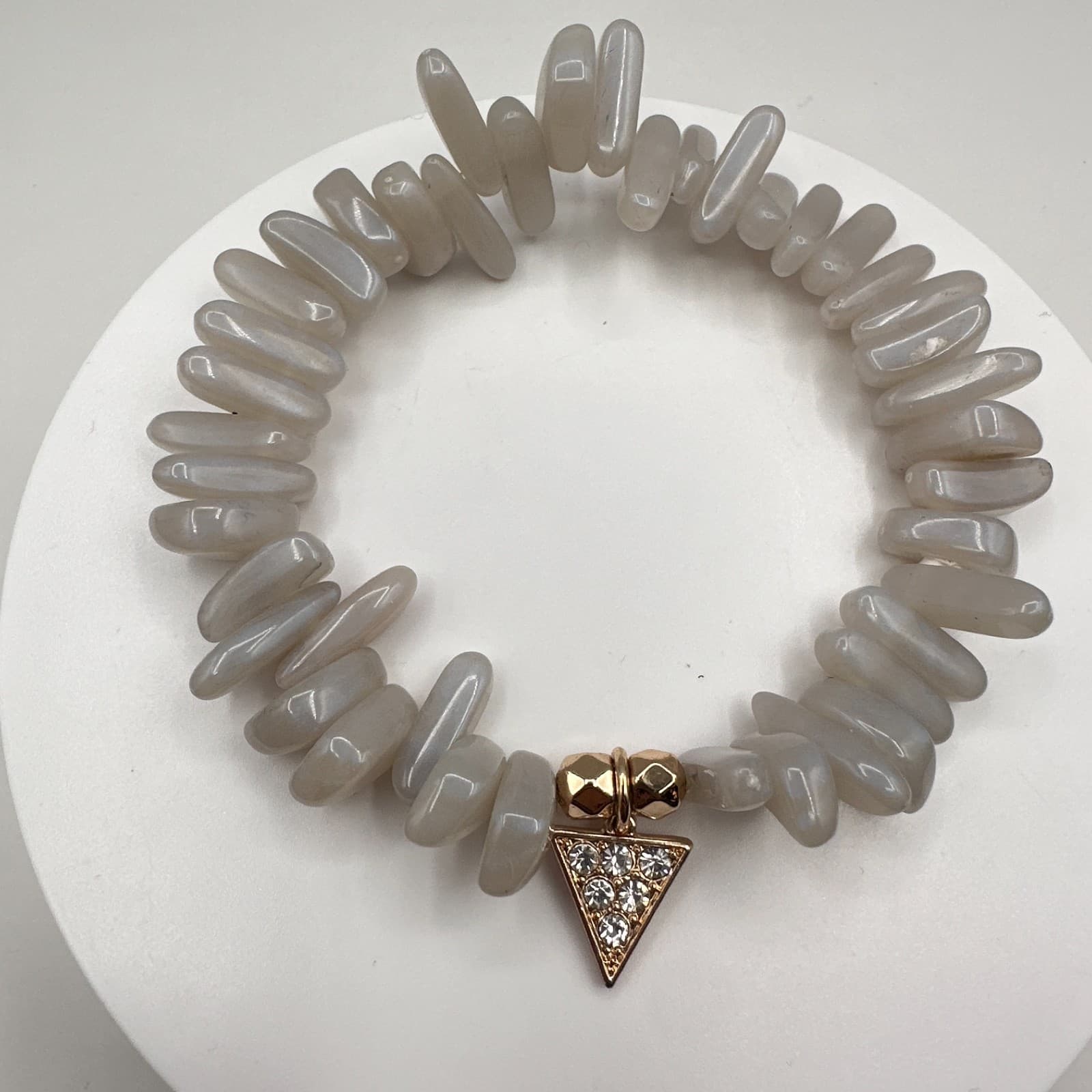 Vintage 90s Ivory Stone Chip Stretch Bracelet Gold Tone Rhinestone Triangle - Thumbnail 2