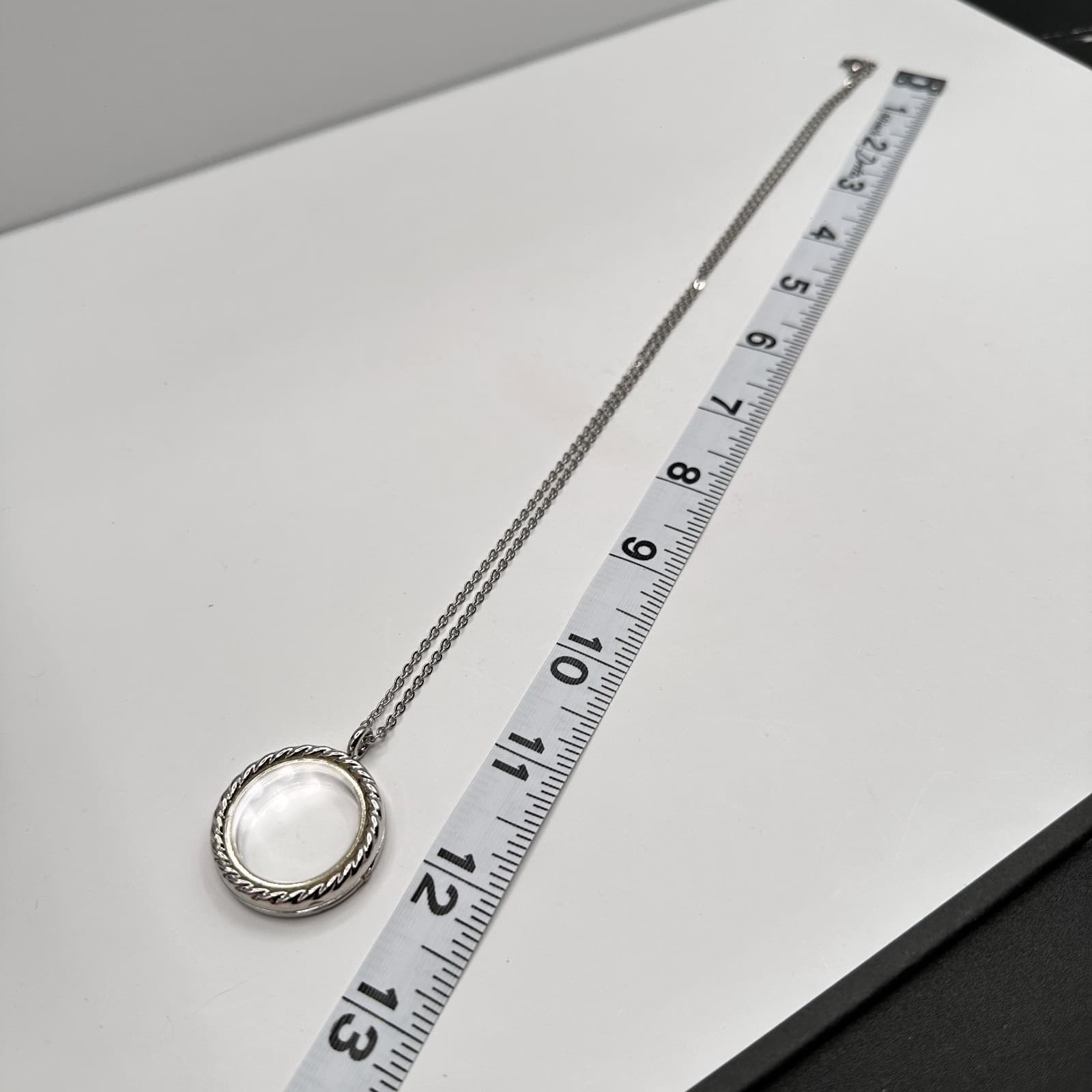 Vintage 90s Silver Tone Floating Locket Necklace Rope Twist Clear Glass Charm - Thumbnail 8