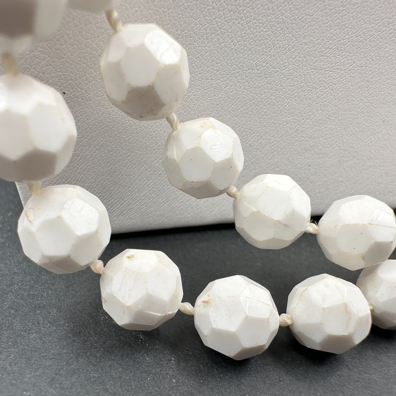 Vintage 60s 70s White Acrylic Faceted Bead Necklace Long Strand Women's Jewelry - Thumbnail 4