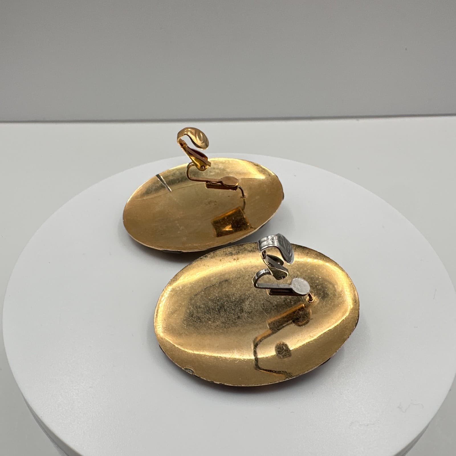 Vintage 80s Gold Tone Oval Earrings Enamel Faux Pearl Amber Rhinestone Jewelry - Thumbnail 6