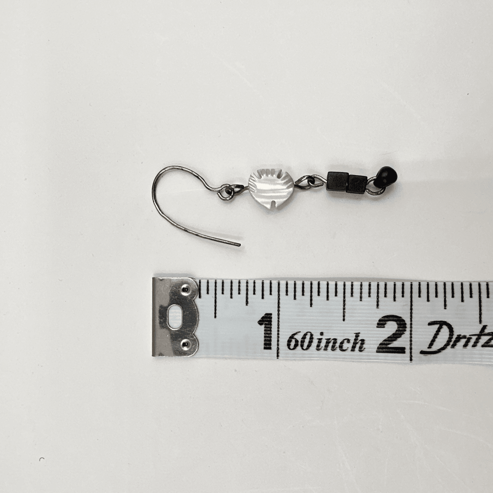 Vintage 90s Carved Fish Dangle Earrings Cube Beaded Boho Women's Classic Jewelry - Thumbnail 7