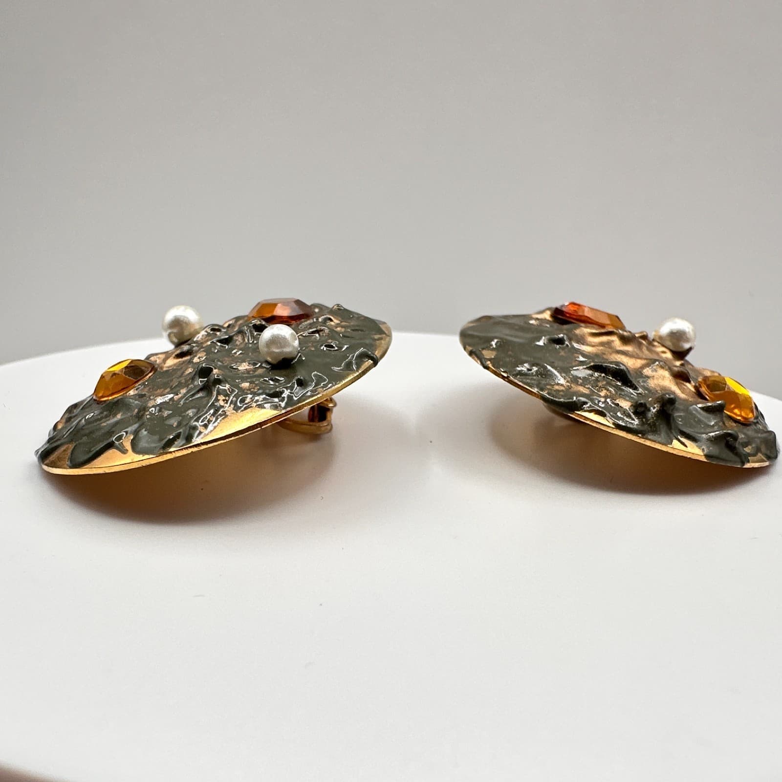 Vintage 80s Gold Tone Oval Earrings Enamel Faux Pearl Amber Rhinestone Jewelry - Thumbnail 7