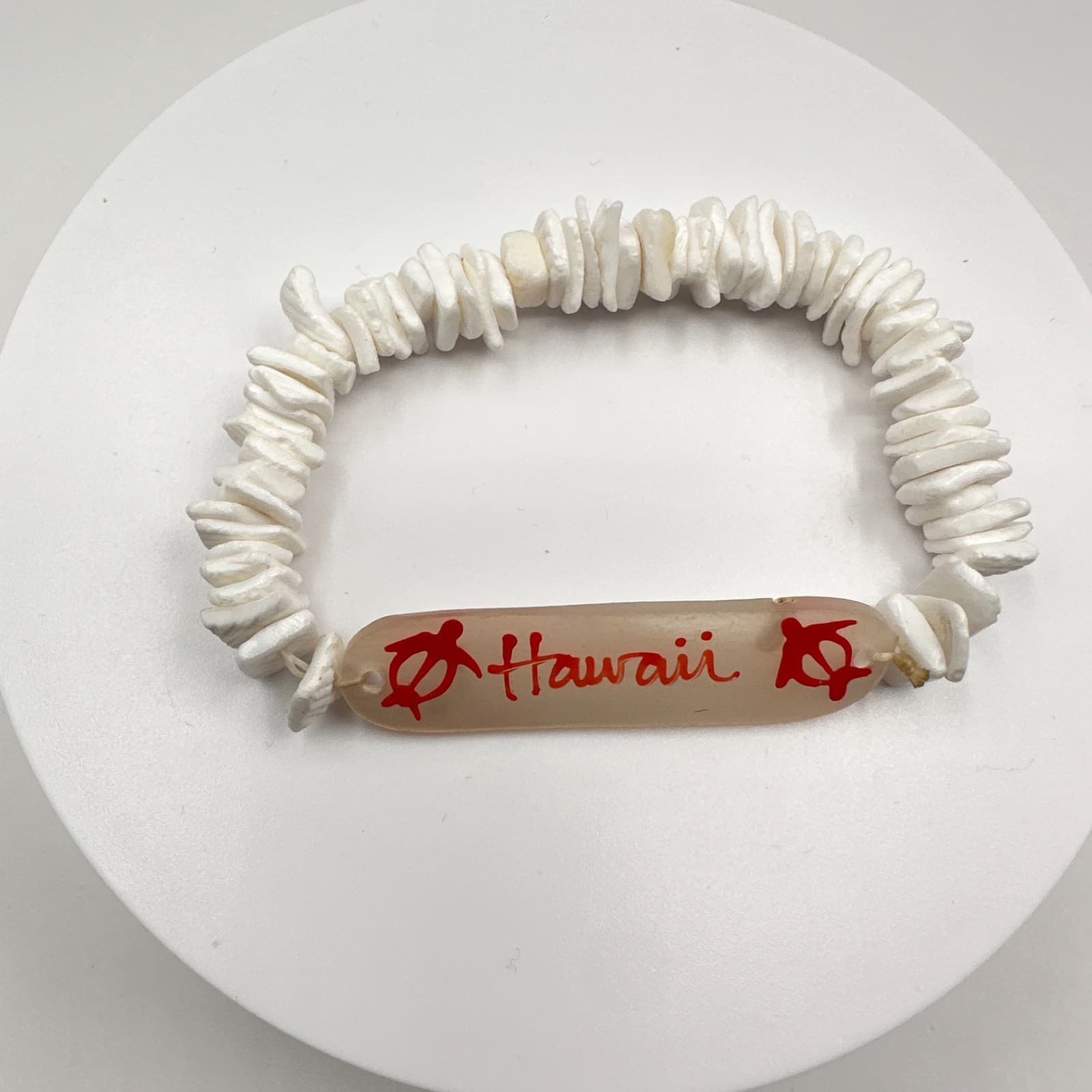 Vintage 90s Hawaii Shell Heishe Bead Stretch Bracelet White Red Sea Turtle Honu - Image 1