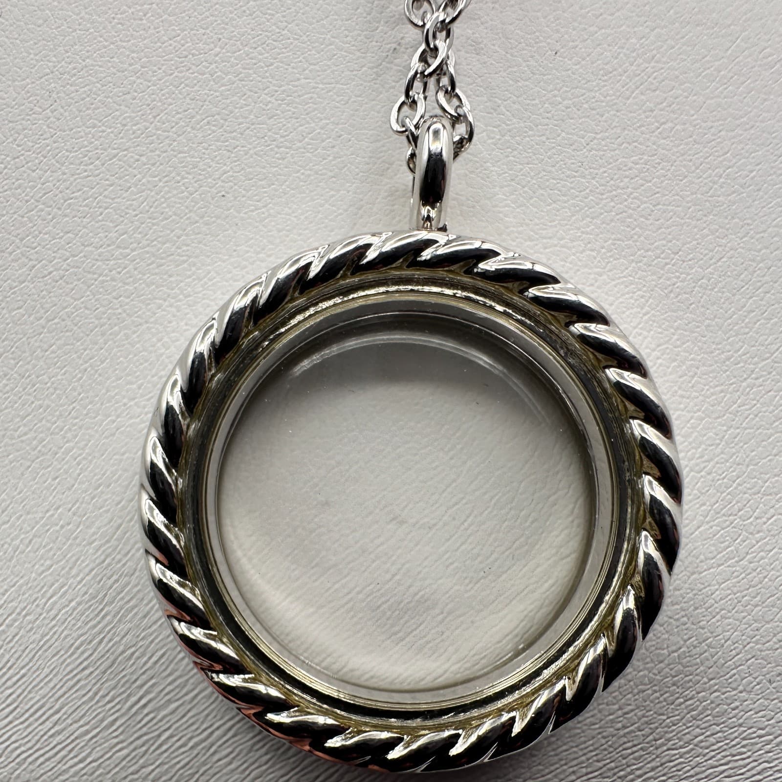 Vintage 90s Silver Tone Floating Locket Necklace Rope Twist Clear Glass Charm - Thumbnail 3