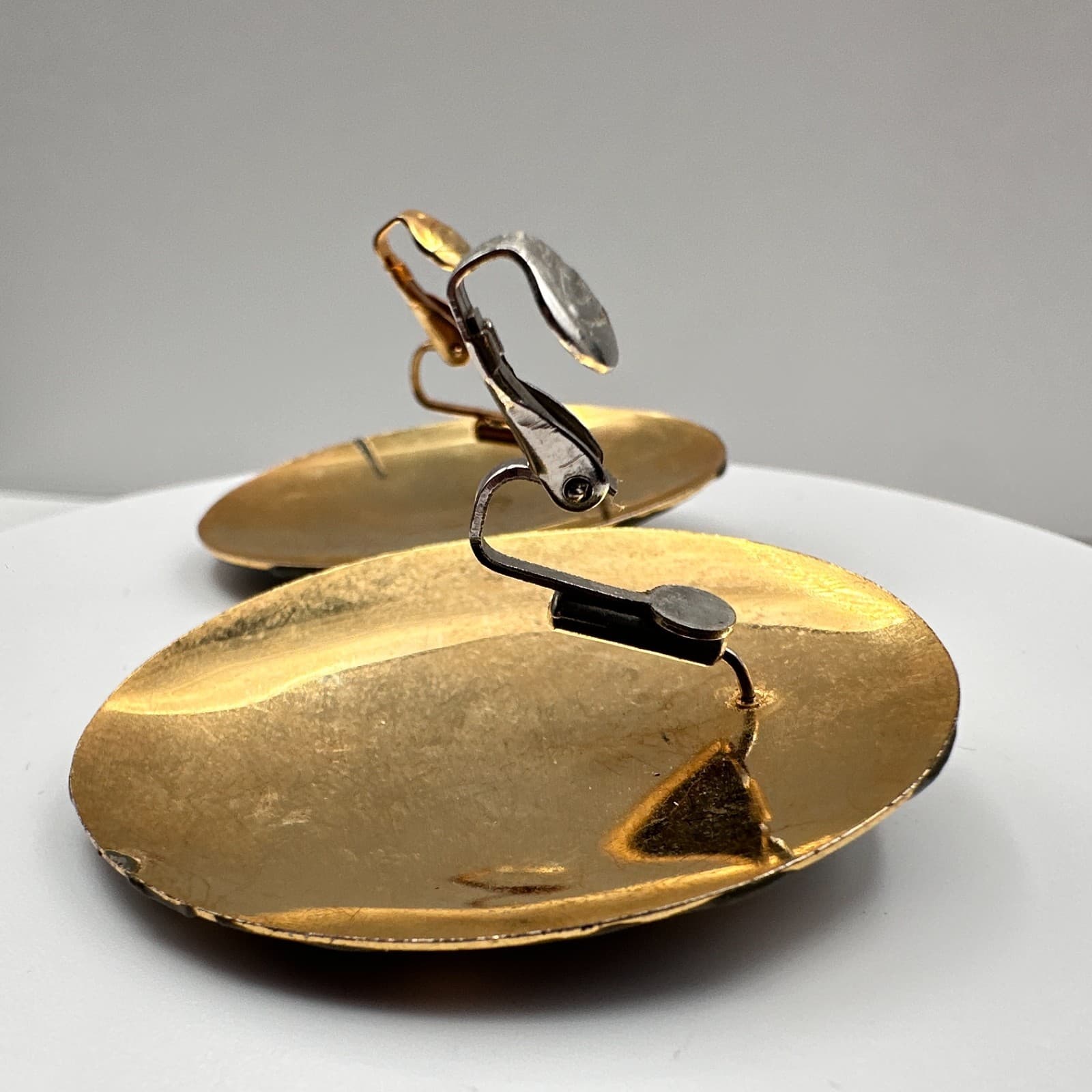 Vintage 80s Gold Tone Oval Earrings Enamel Faux Pearl Amber Rhinestone Jewelry - Thumbnail 4