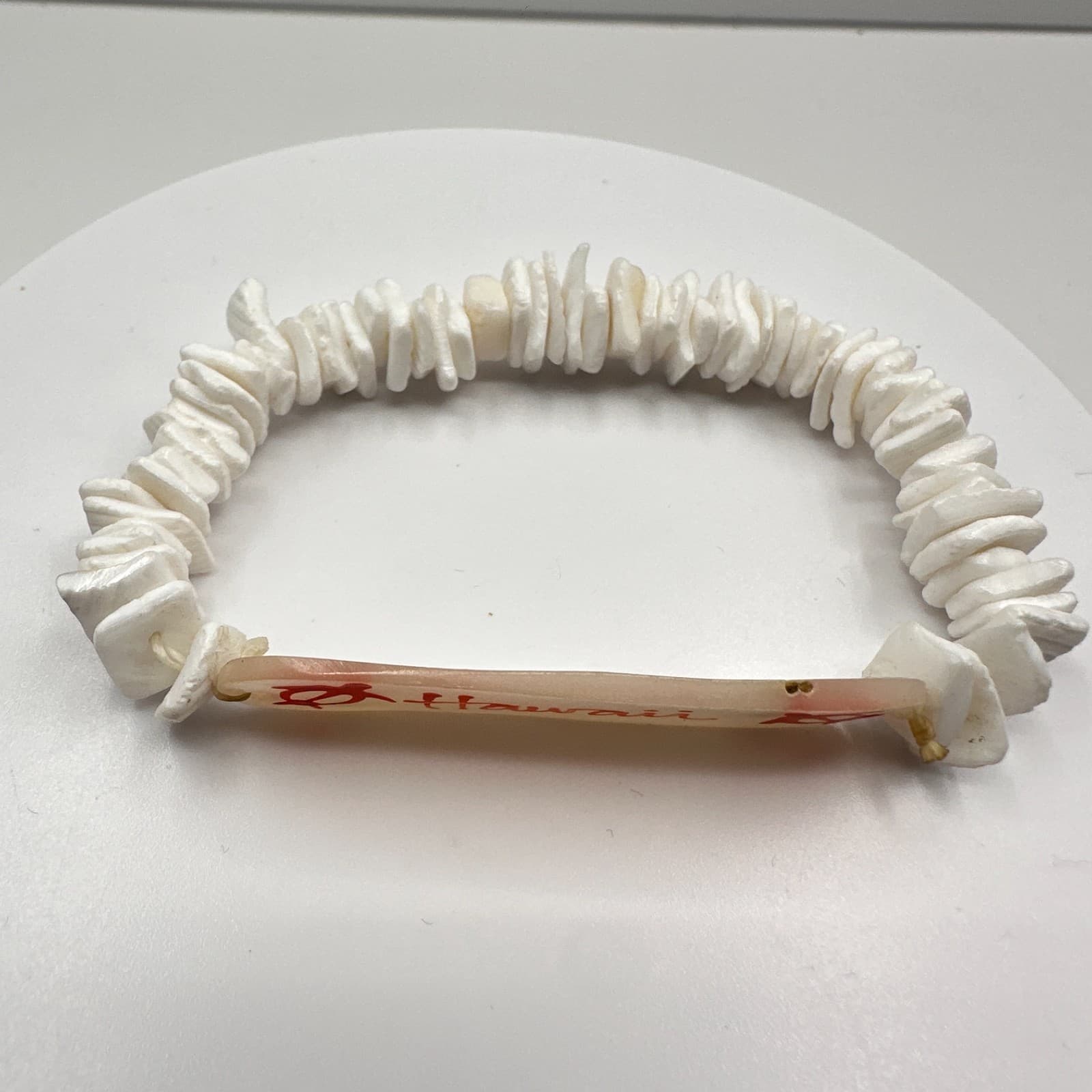 Vintage 90s Hawaii Shell Heishe Bead Stretch Bracelet White Red Sea Turtle Honu - Thumbnail 9