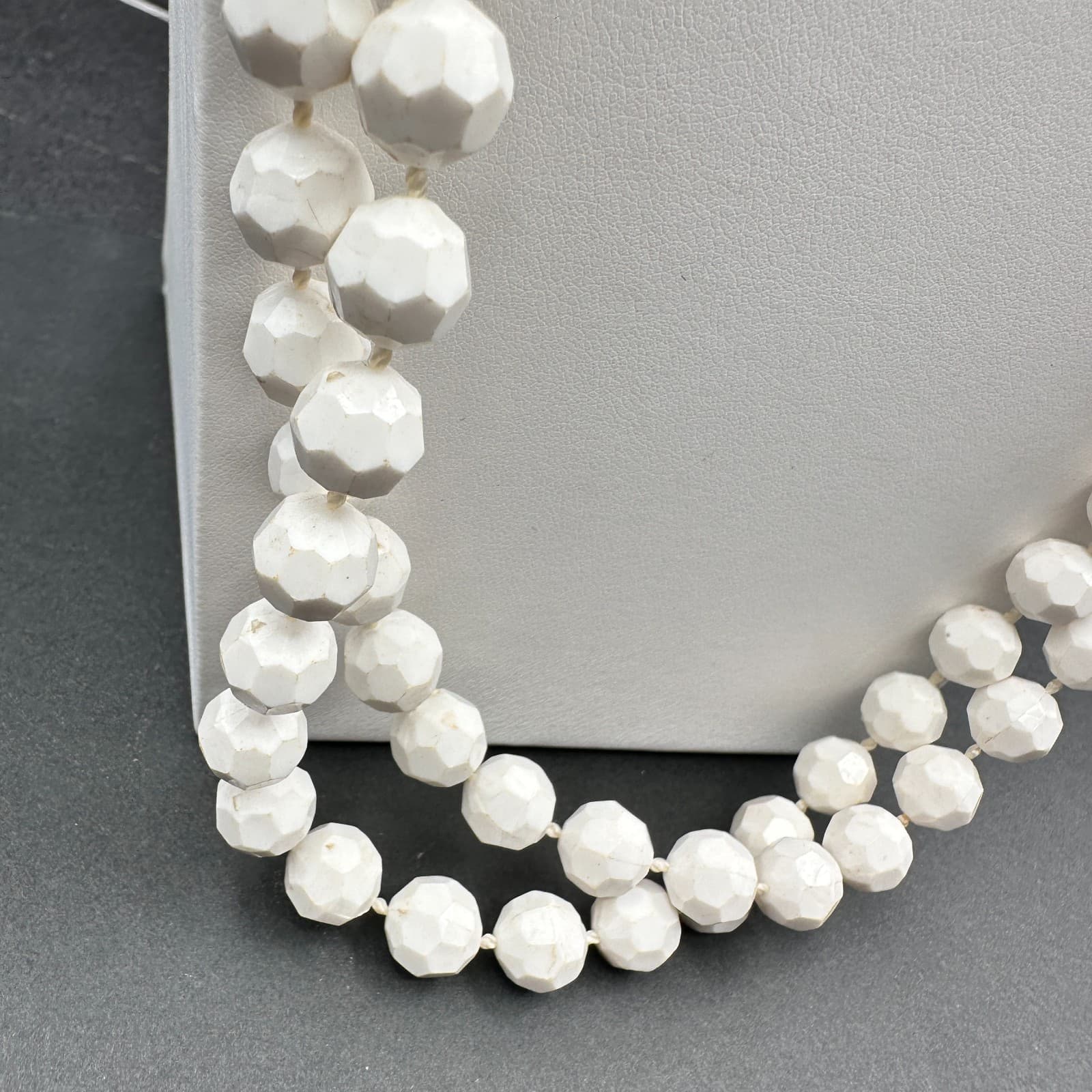 Vintage 60s 70s White Acrylic Faceted Bead Necklace Long Strand Women's Jewelry - Thumbnail 3