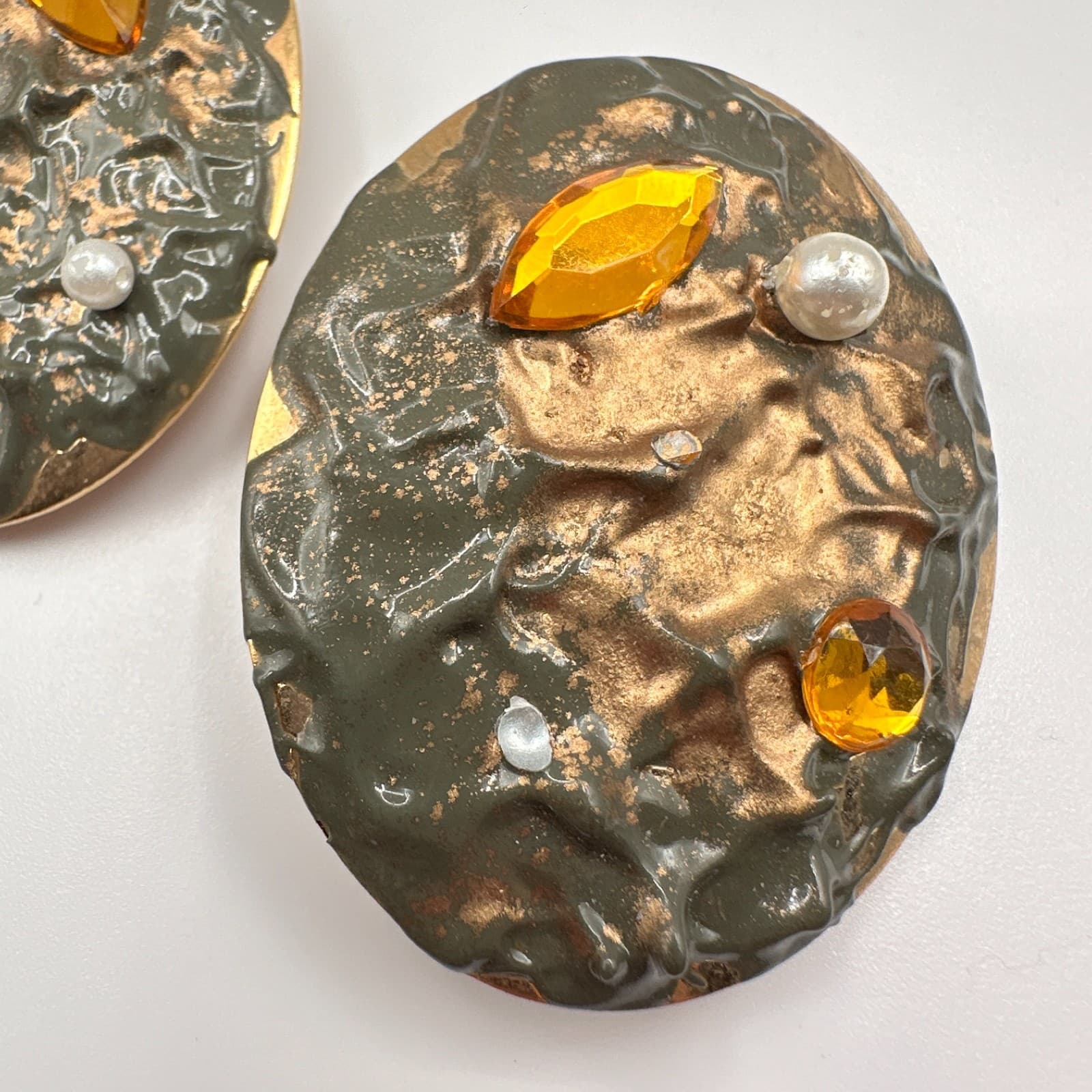 Vintage 80s Gold Tone Oval Earrings Enamel Faux Pearl Amber Rhinestone Jewelry - Thumbnail 3