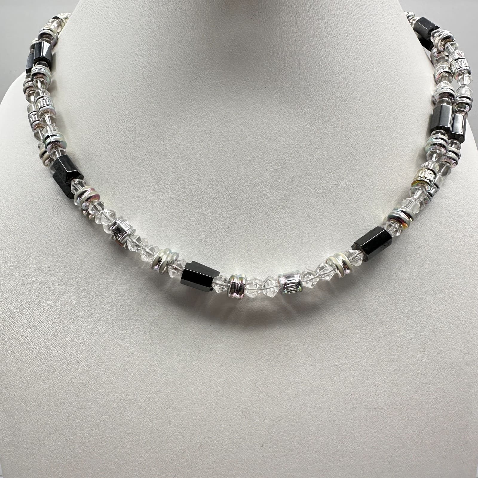Vintage 90s Silver Tone Clear Glass & Hematite Beaded Necklace Women's Jewelry - Image 1
