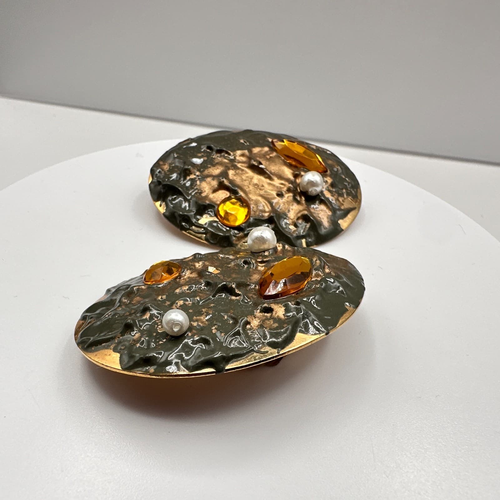 Vintage 80s Gold Tone Oval Earrings Enamel Faux Pearl Amber Rhinestone Jewelry - Thumbnail 9