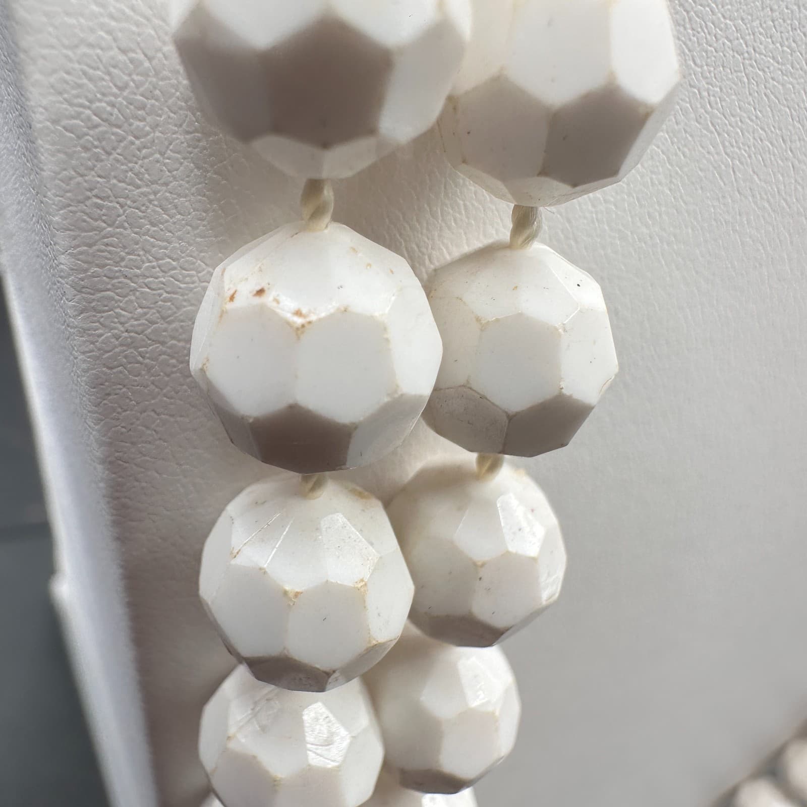 Vintage 60s 70s White Acrylic Faceted Bead Necklace Long Strand Women's Jewelry - Thumbnail 7