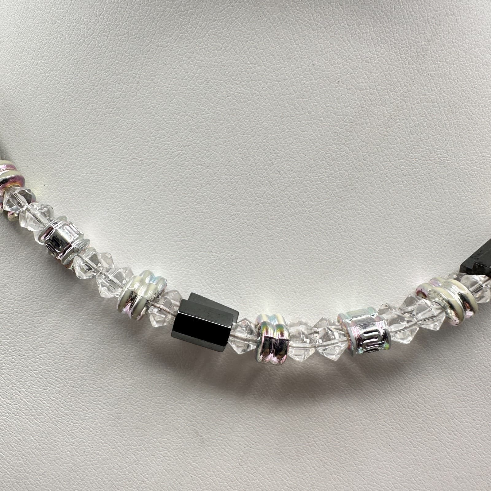 Vintage 90s Silver Tone Clear Glass & Hematite Beaded Necklace Women's Jewelry - Thumbnail 2