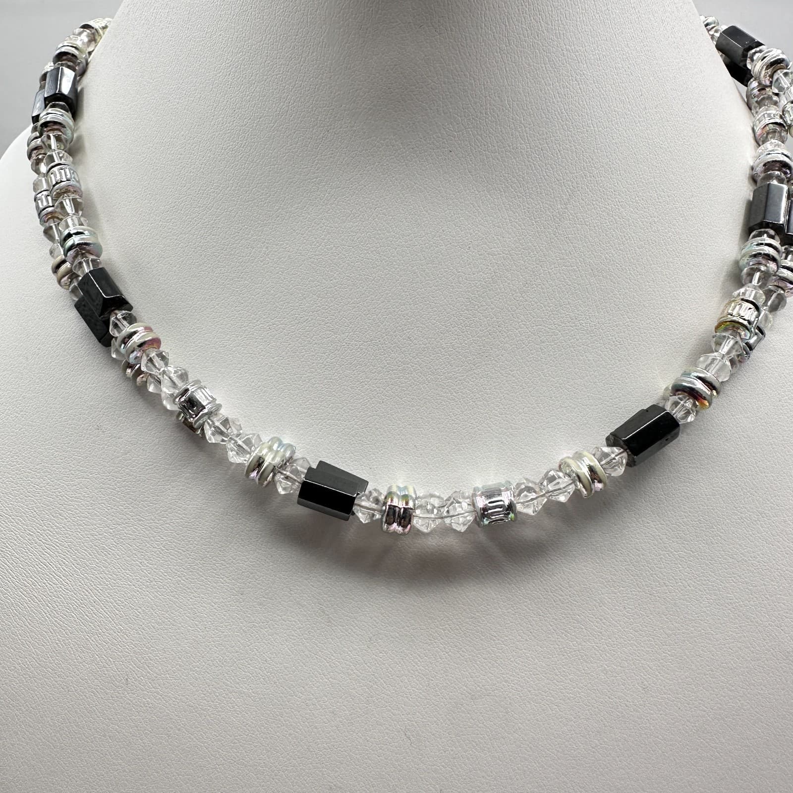 Vintage 90s Silver Tone Clear Glass & Hematite Beaded Necklace Women's Jewelry - Thumbnail 8