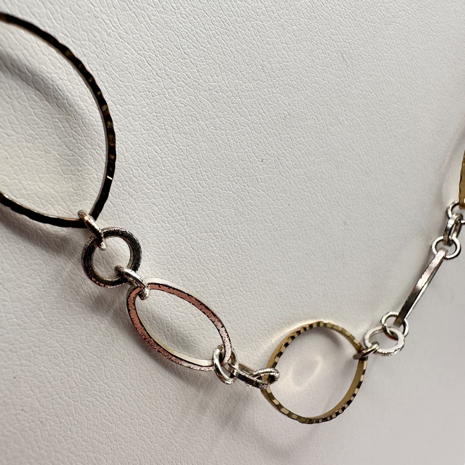 Vintage 90s Two Tone Linked Oval Station Chain Necklace Lobster Women's Jewelry - Thumbnail 3