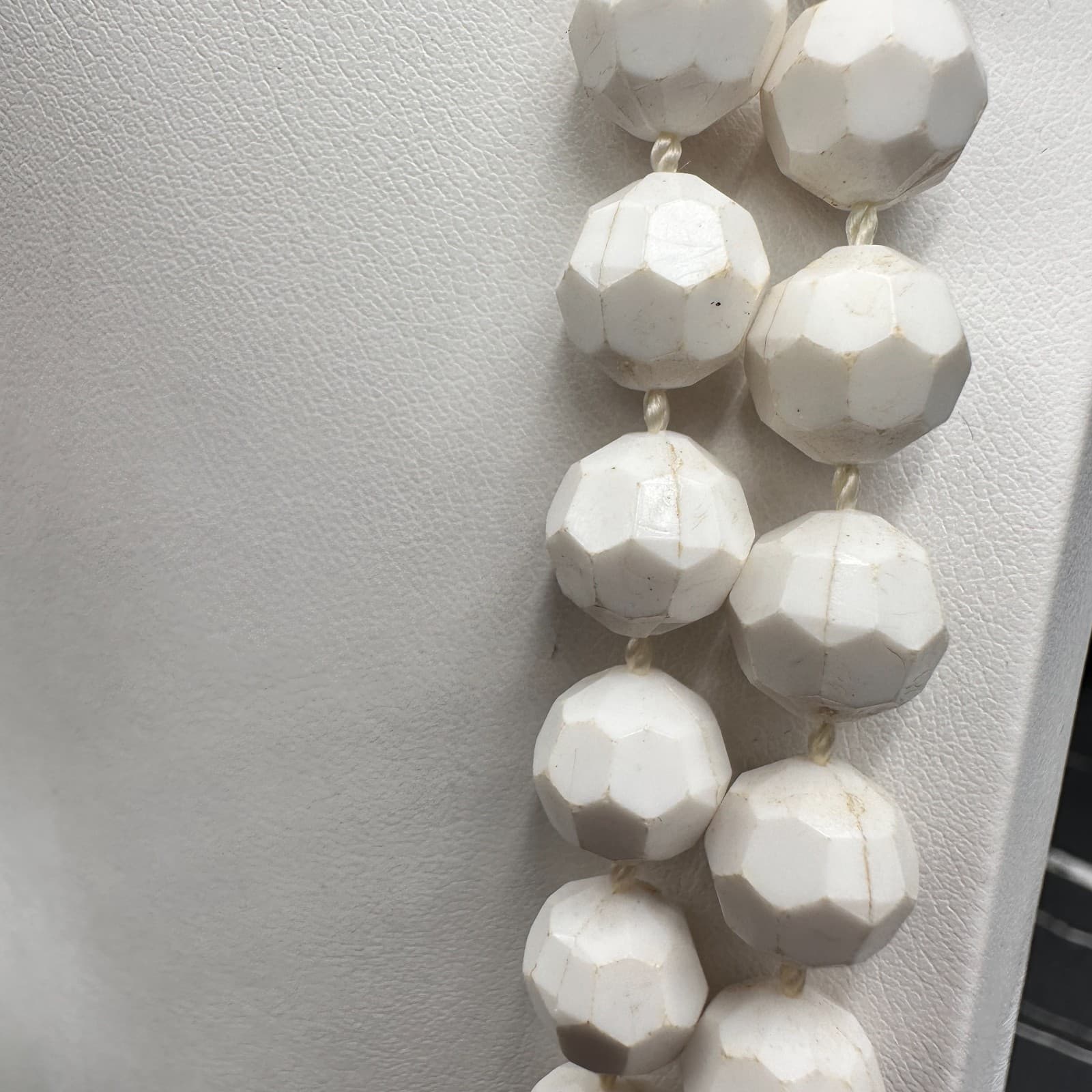 Vintage 60s 70s White Acrylic Faceted Bead Necklace Long Strand Women's Jewelry - Thumbnail 8