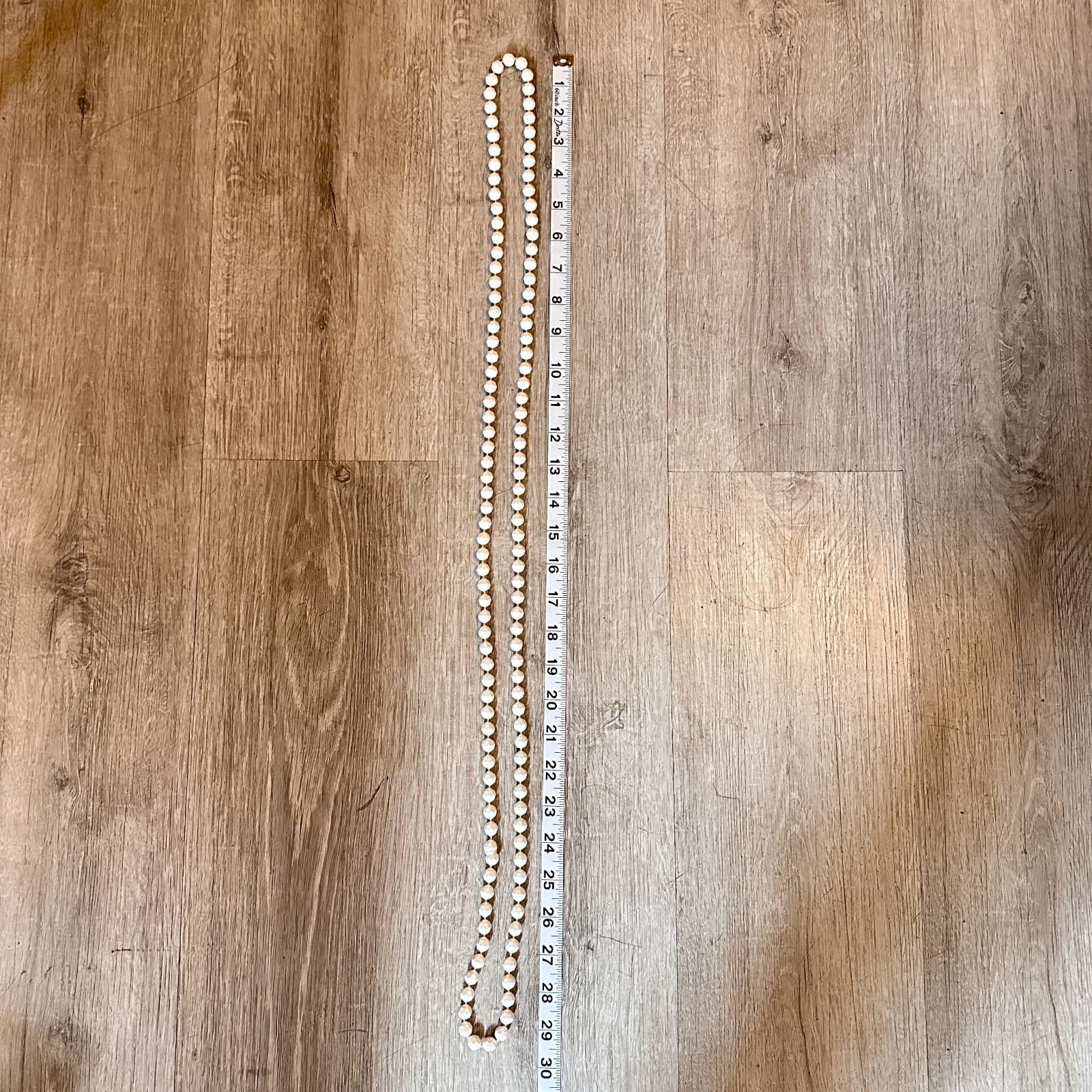 Vintage 60s 70s White Acrylic Faceted Bead Necklace Long Strand Women's Jewelry - Thumbnail 9