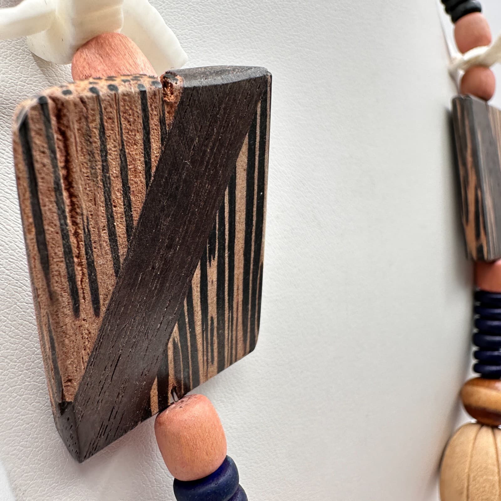 Vintage 90s Boho Chunky Wood Statement Necklace Geometric Beaded Ethnic Jewelry - Thumbnail 5