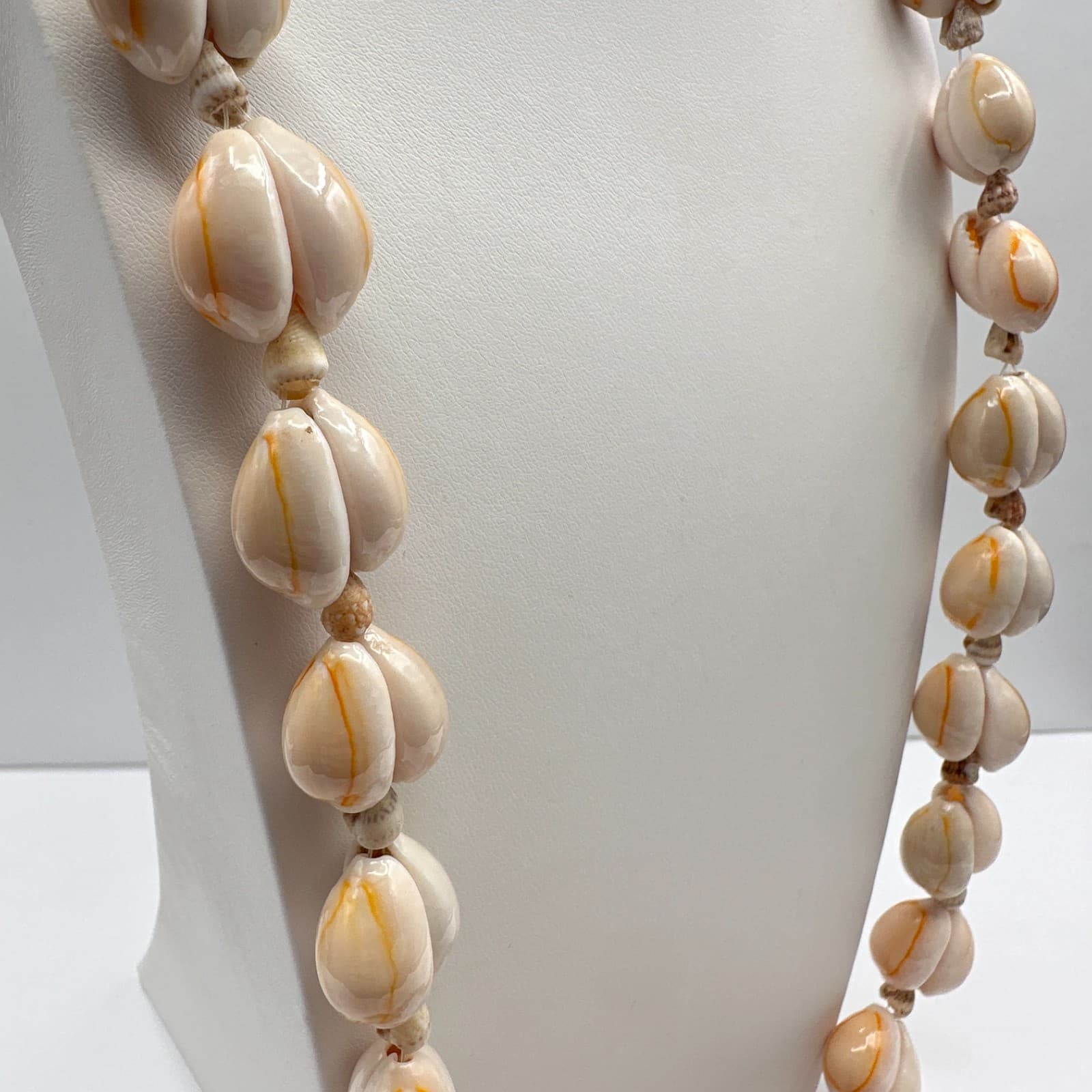 Vintage 90s Cowrie Shell Necklace Boho Beach Jewelry Cream & Orange Stripe Retro - Thumbnail 3