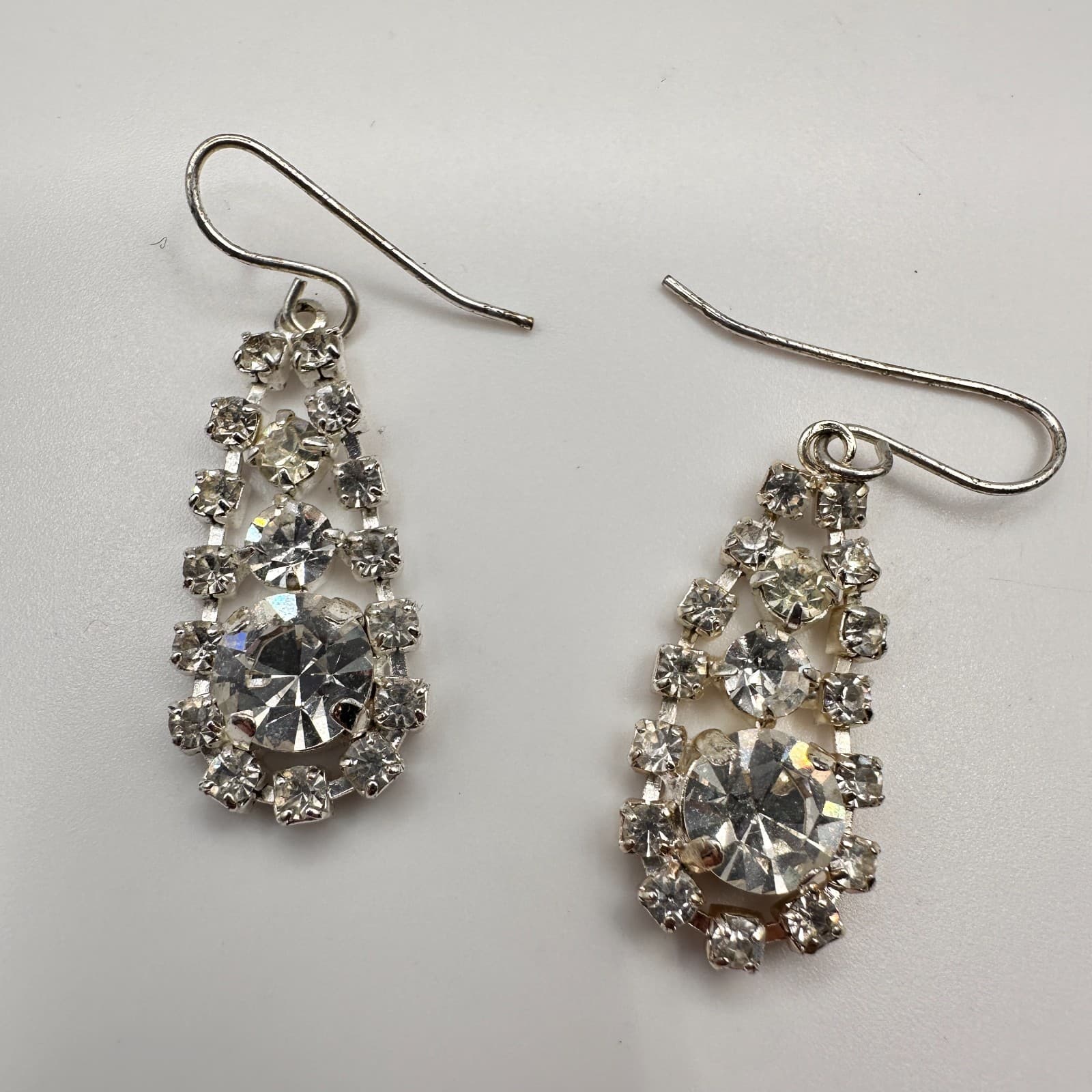 Vintage 90s Silver Tone Clear Glass Rhinestone Teardrop Dangle Hook Earrings - Thumbnail 2