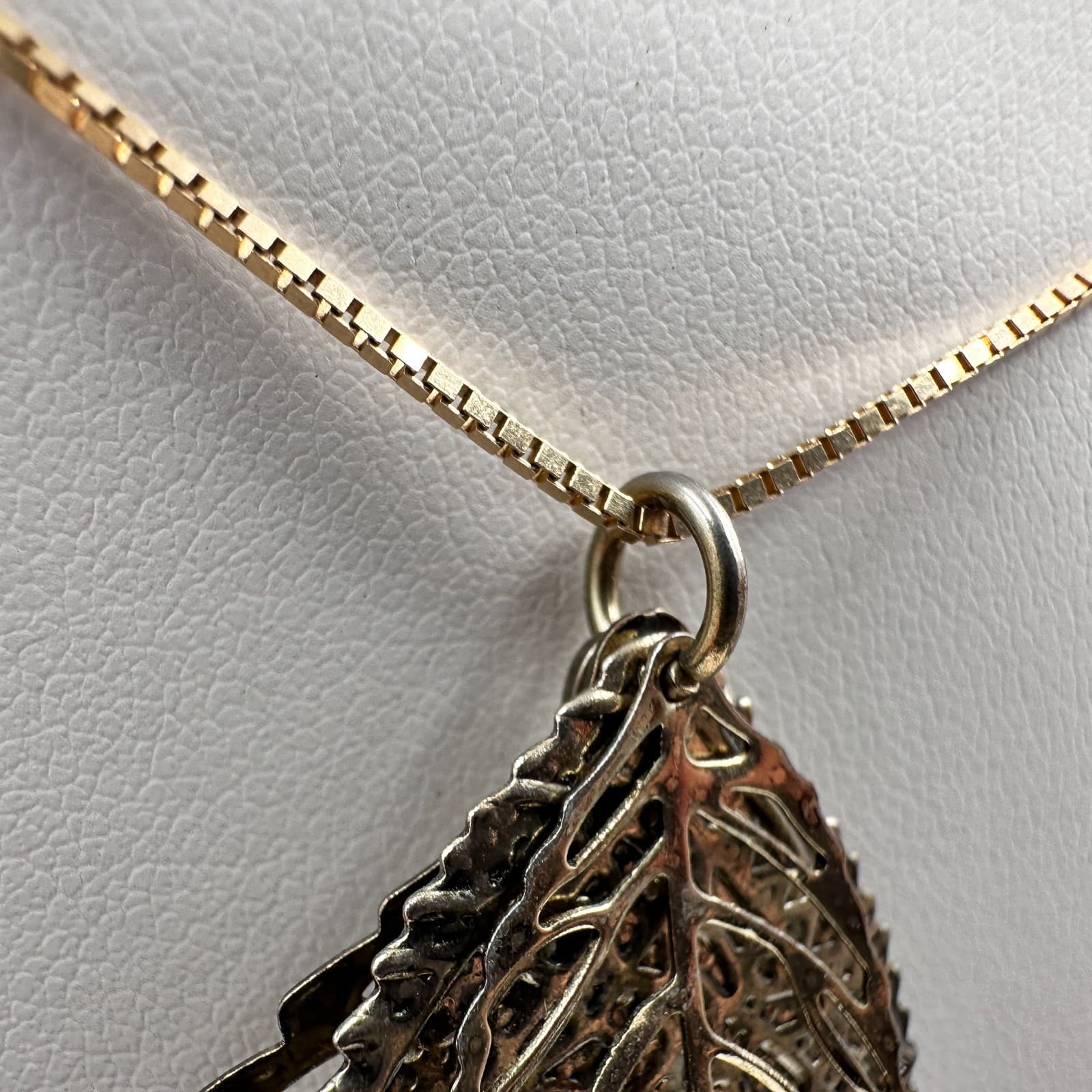 Vintage 90s Gold Tone Leaf Tassel Necklace Box Chain Boho Statement Pendant - Thumbnail 5