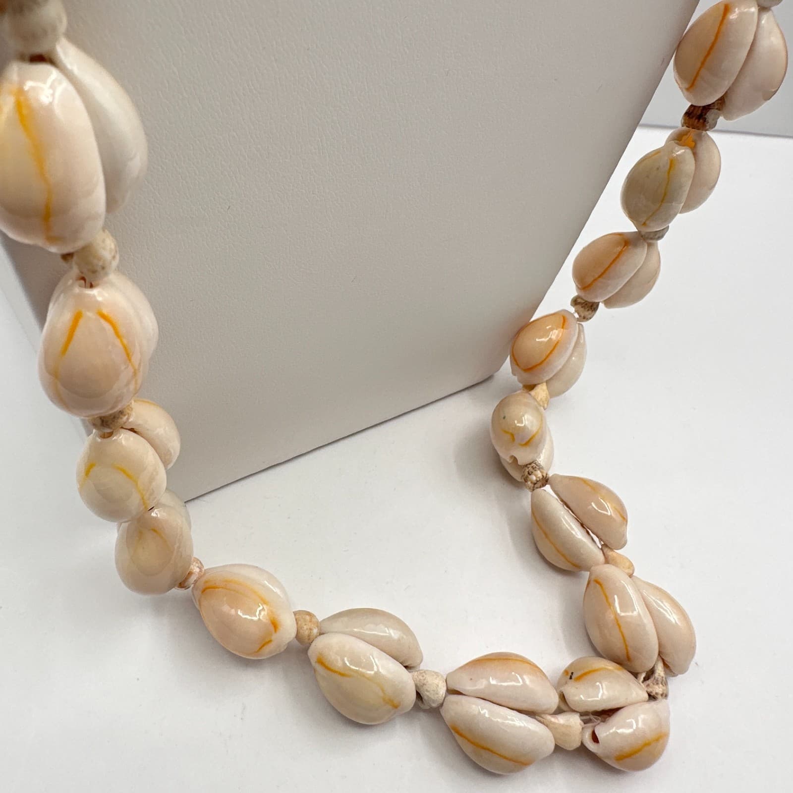 Vintage 90s Cowrie Shell Necklace Boho Beach Jewelry Cream & Orange Stripe Retro - Thumbnail 5