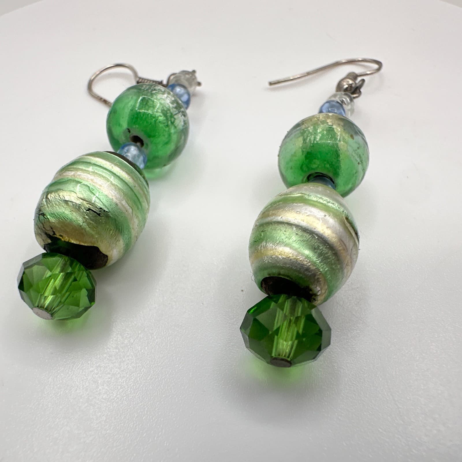 Vintage 90s Green Art Glass Foil Bead Silver Tone Dangle Earrings Boho Jewelry - Thumbnail 4