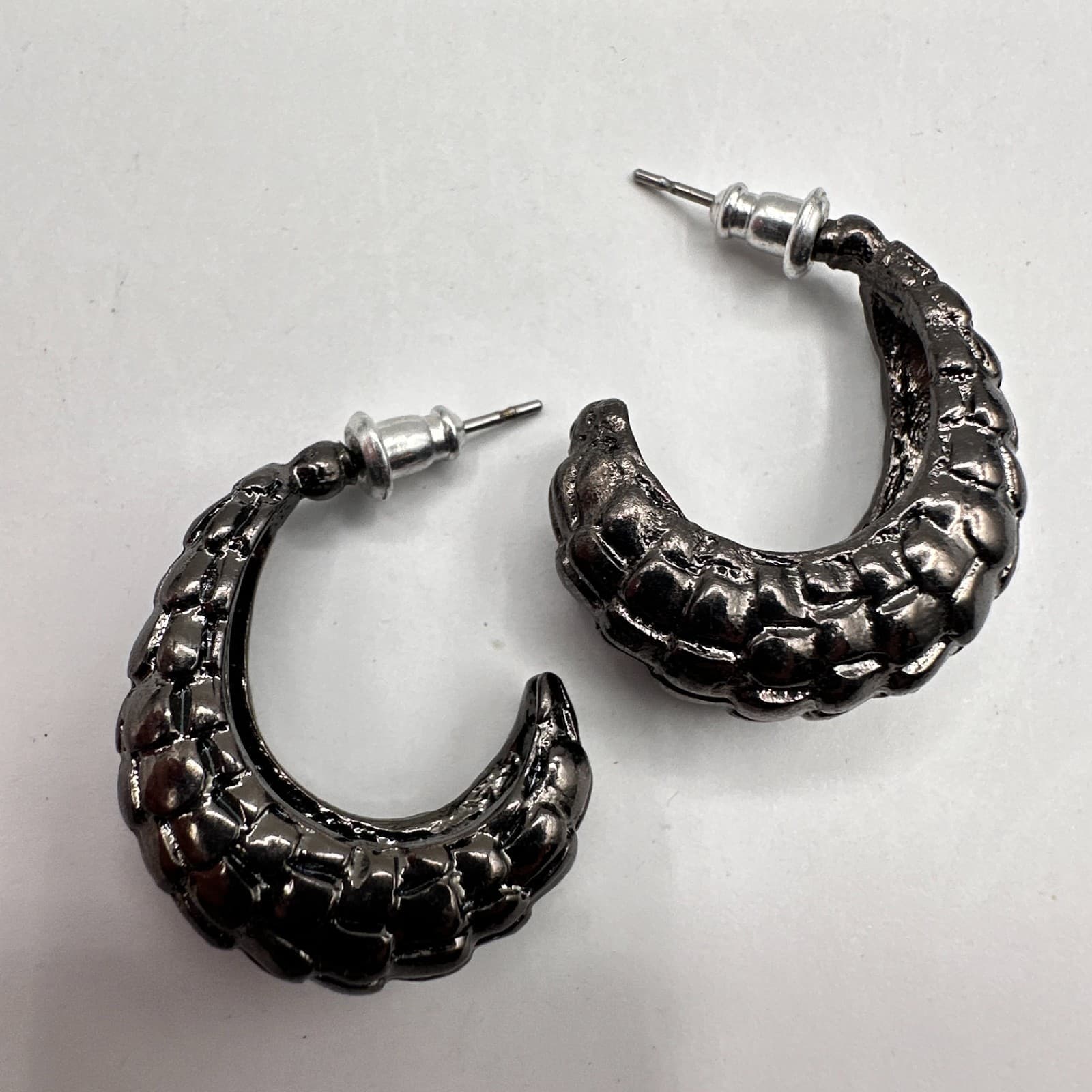 Vintage 90s Black Enamel Rhinestone Jewelry Set Silver-Tone Chunky Retro Hoop - Thumbnail 18