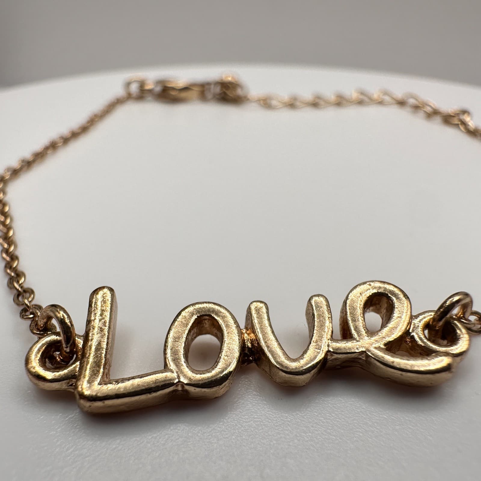 Vintage 90s Gold Tone Love Script Charm Bracelet Minimalist Dainty Jewelry - Thumbnail 3
