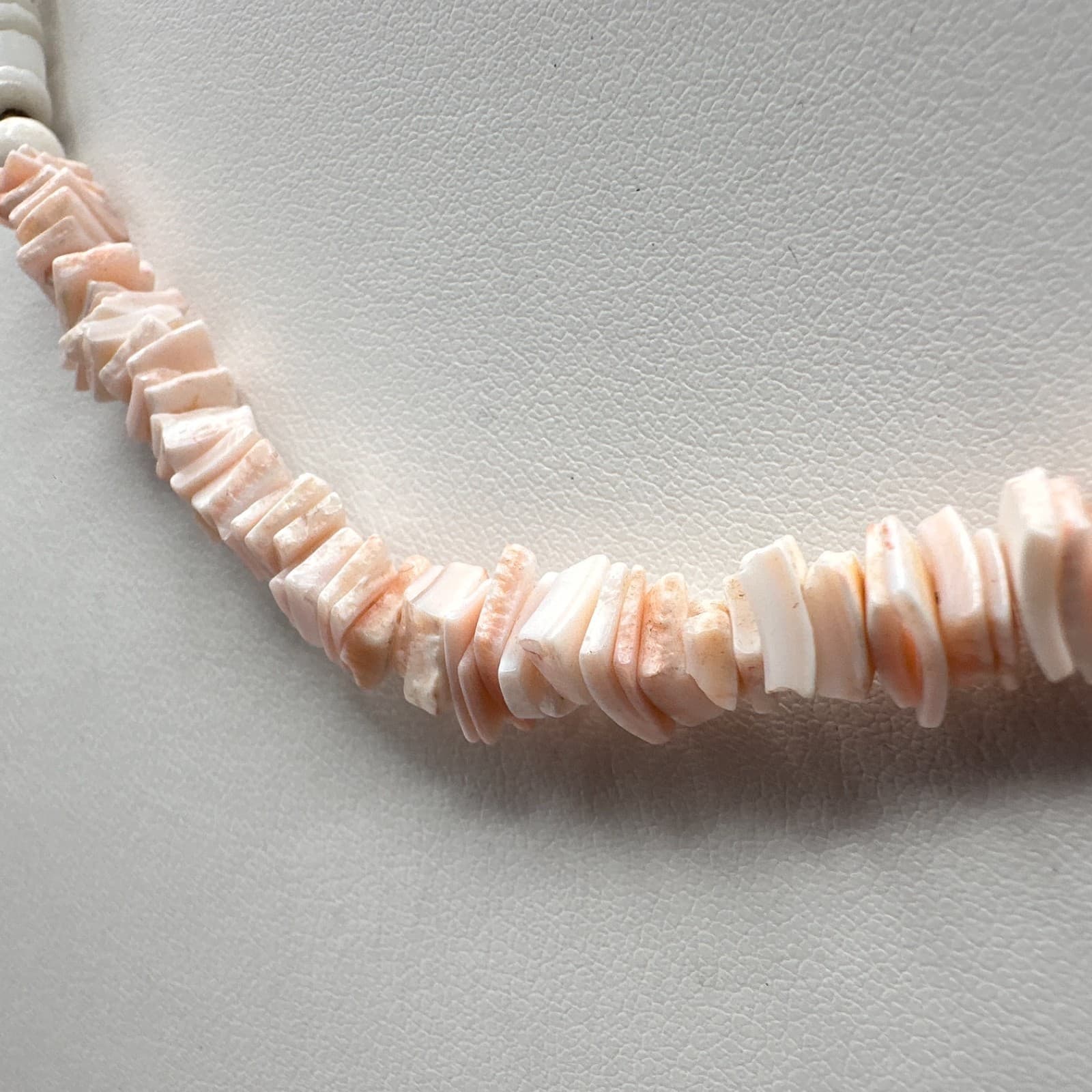 Vintage Y2K Pink Heishe Shell Necklace White Bead Boho Choker Statement Jewelry - Thumbnail 5