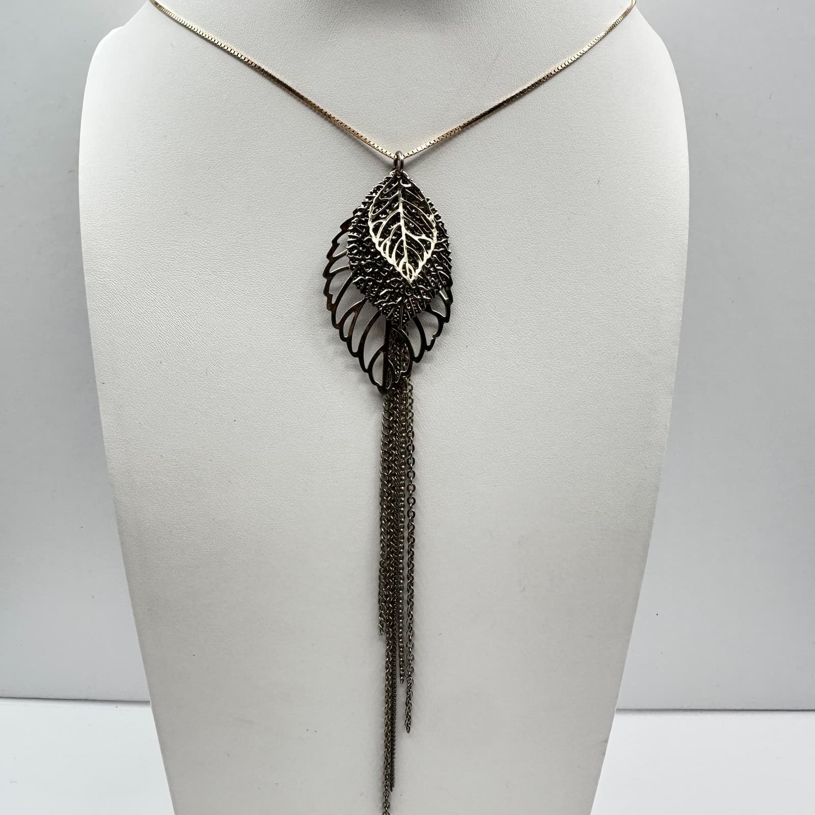 Vintage 90s Gold Tone Leaf Tassel Necklace Box Chain Boho Statement Pendant - Thumbnail 8