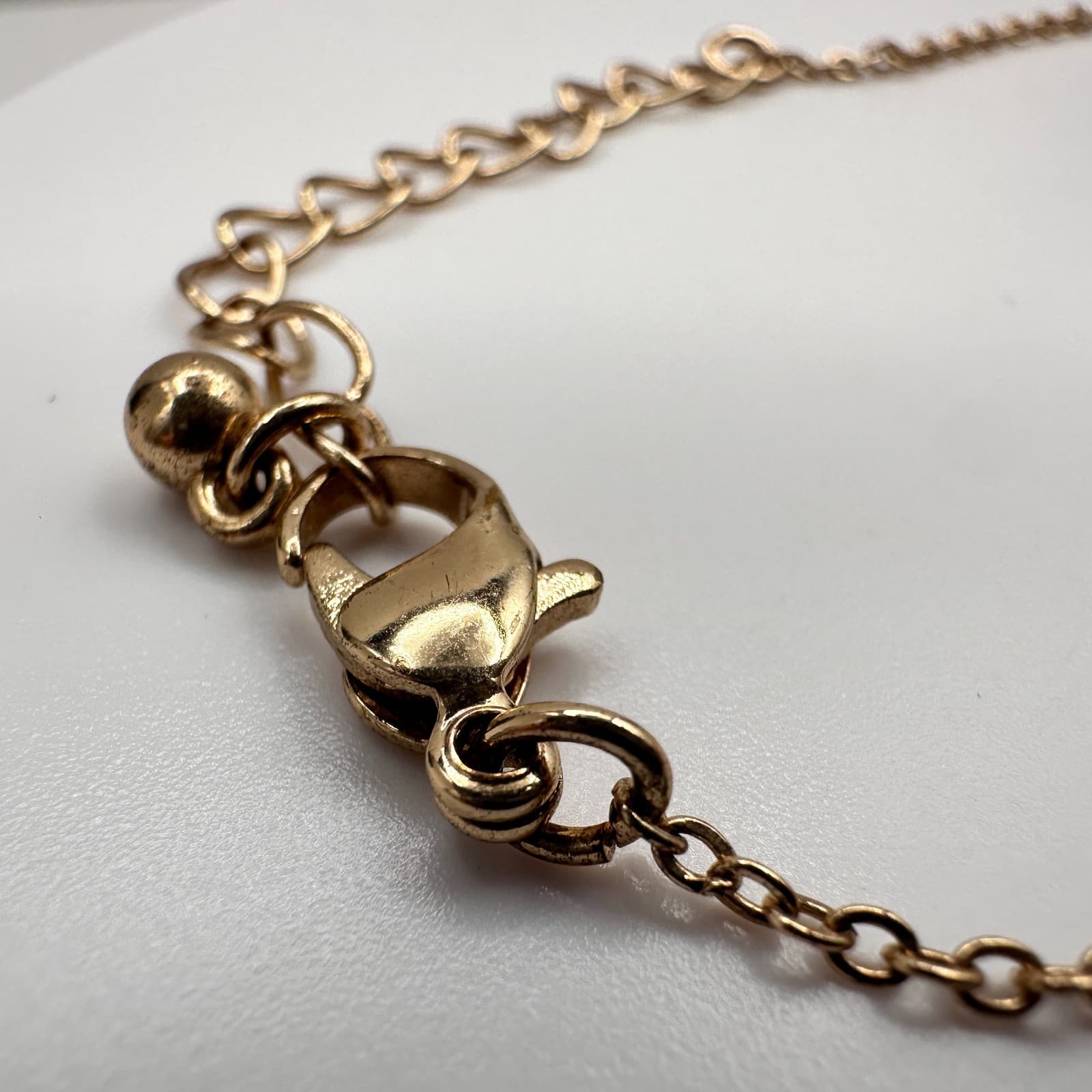 Vintage 90s Gold Tone Love Script Charm Bracelet Minimalist Dainty Jewelry - Thumbnail 5