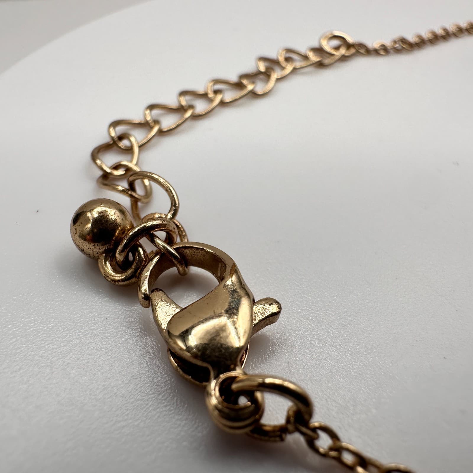 Vintage 90s Gold Tone Love Script Charm Bracelet Minimalist Dainty Jewelry - Thumbnail 4