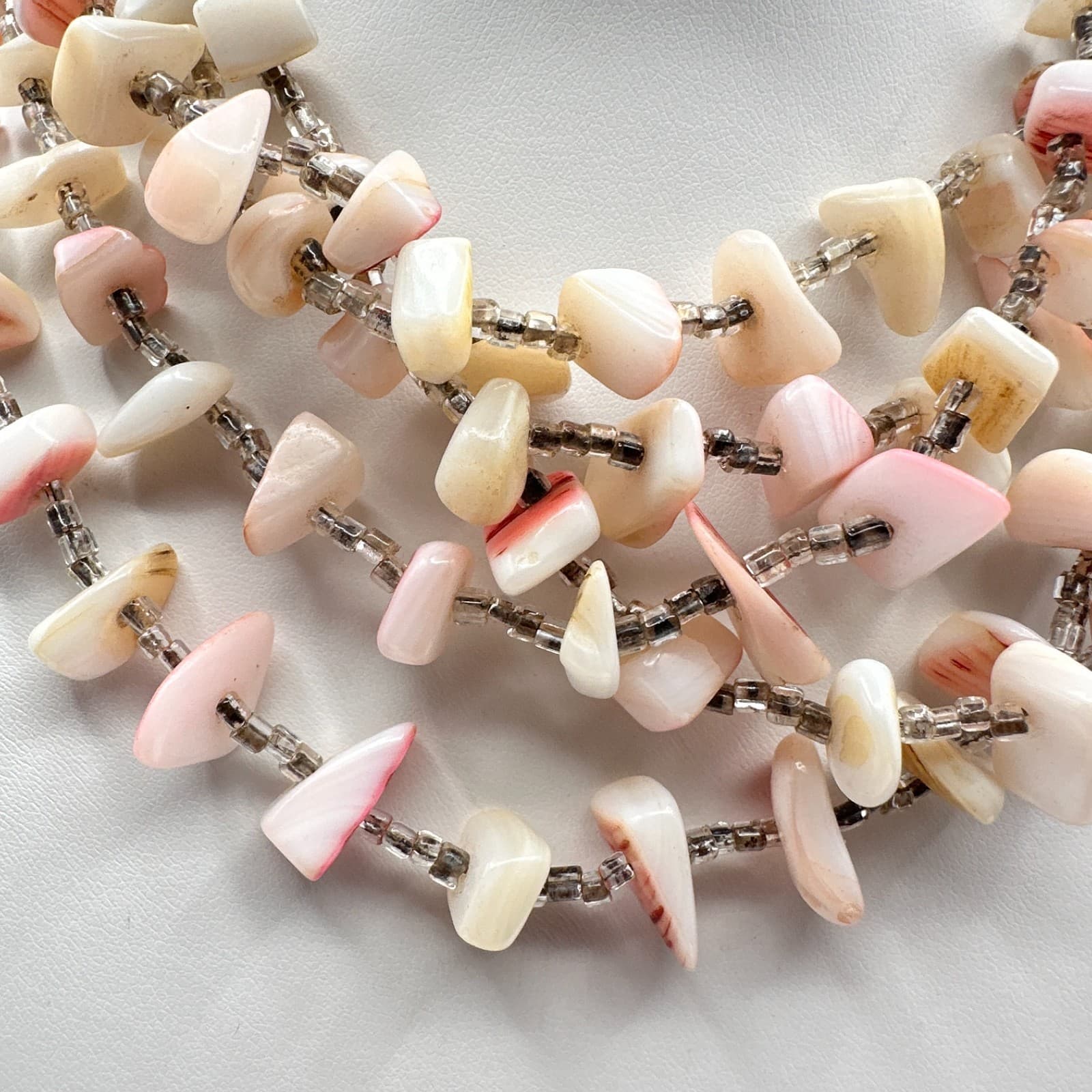Vintage 90s Pink White Shell Beads Multi Strand Necklace Boho Beach Jewelry - Thumbnail 2