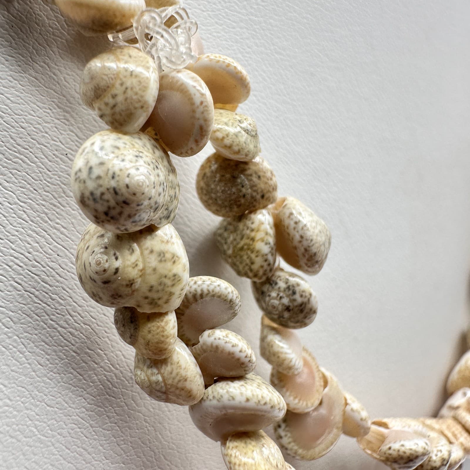 Vintage 90s Puka Shell Double Strand Necklace Beach Nautical Statement Jewelry - Thumbnail 3