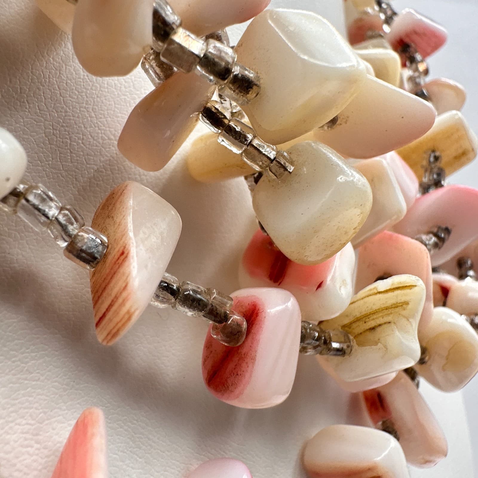 Vintage 90s Pink White Shell Beads Multi Strand Necklace Boho Beach Jewelry - Thumbnail 7