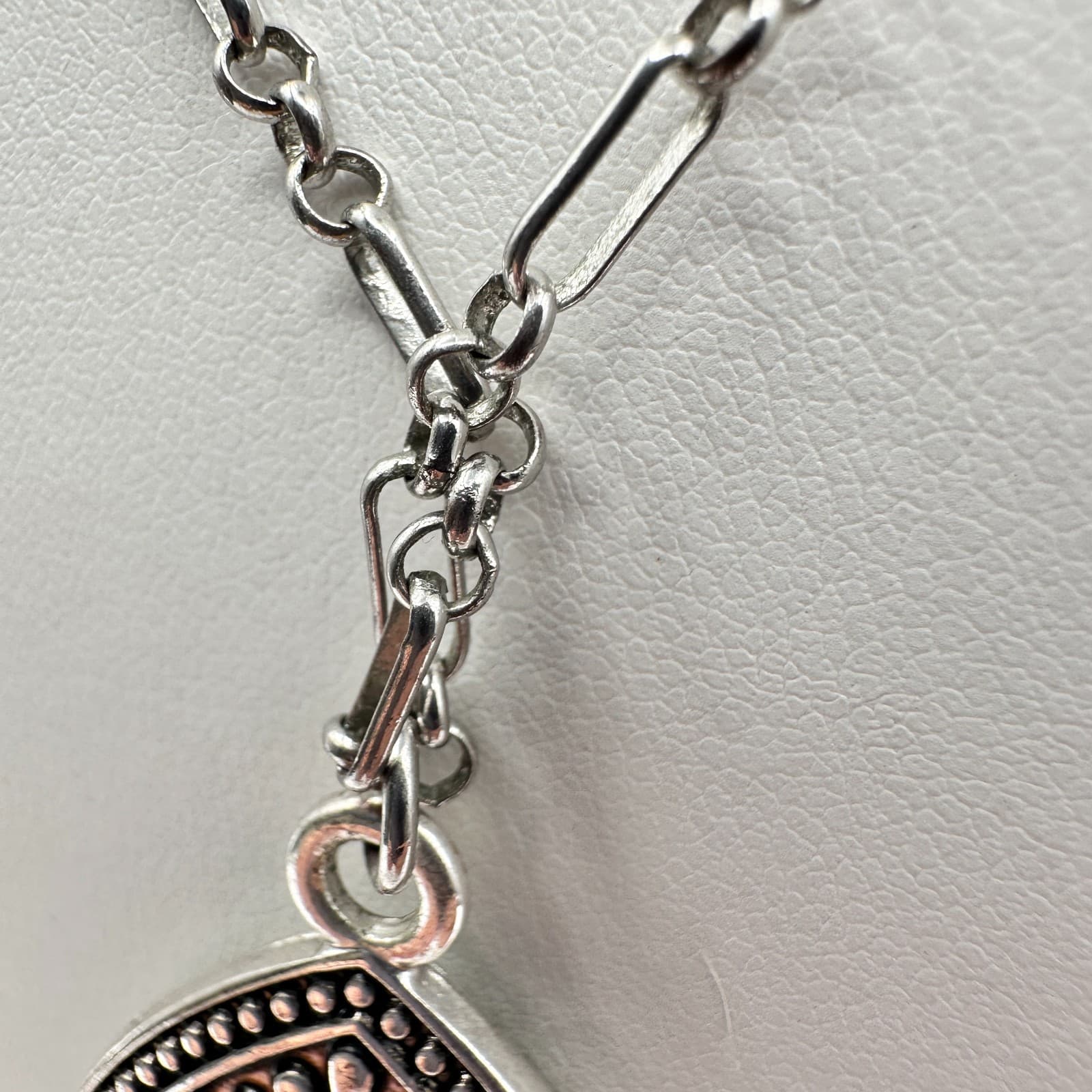 Vintage 80s Silver Tone Teardrop Pendant Necklace Filigree Bar Link Chain - Thumbnail 6