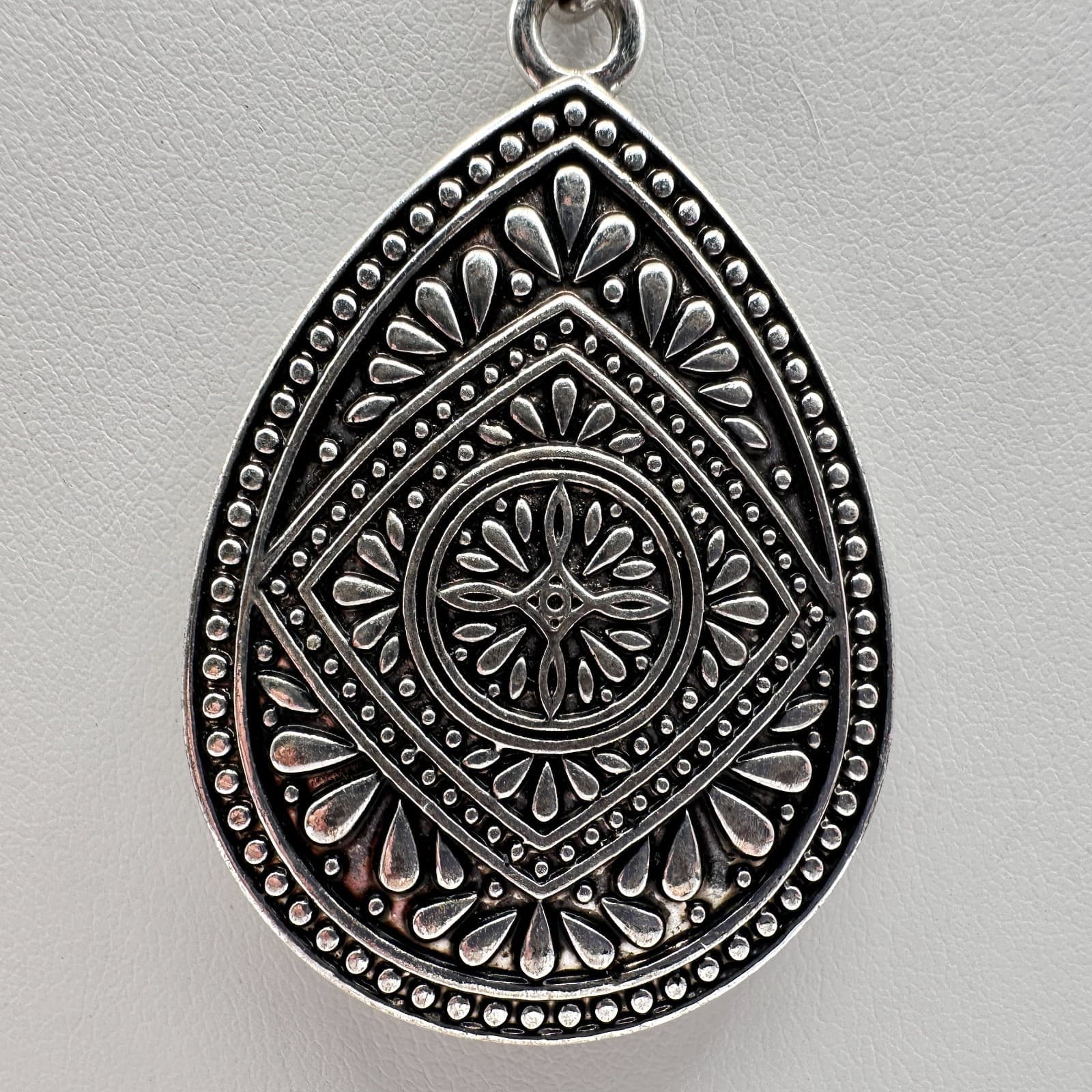 Vintage 80s Silver Tone Teardrop Pendant Necklace Filigree Bar Link Chain - Thumbnail 3