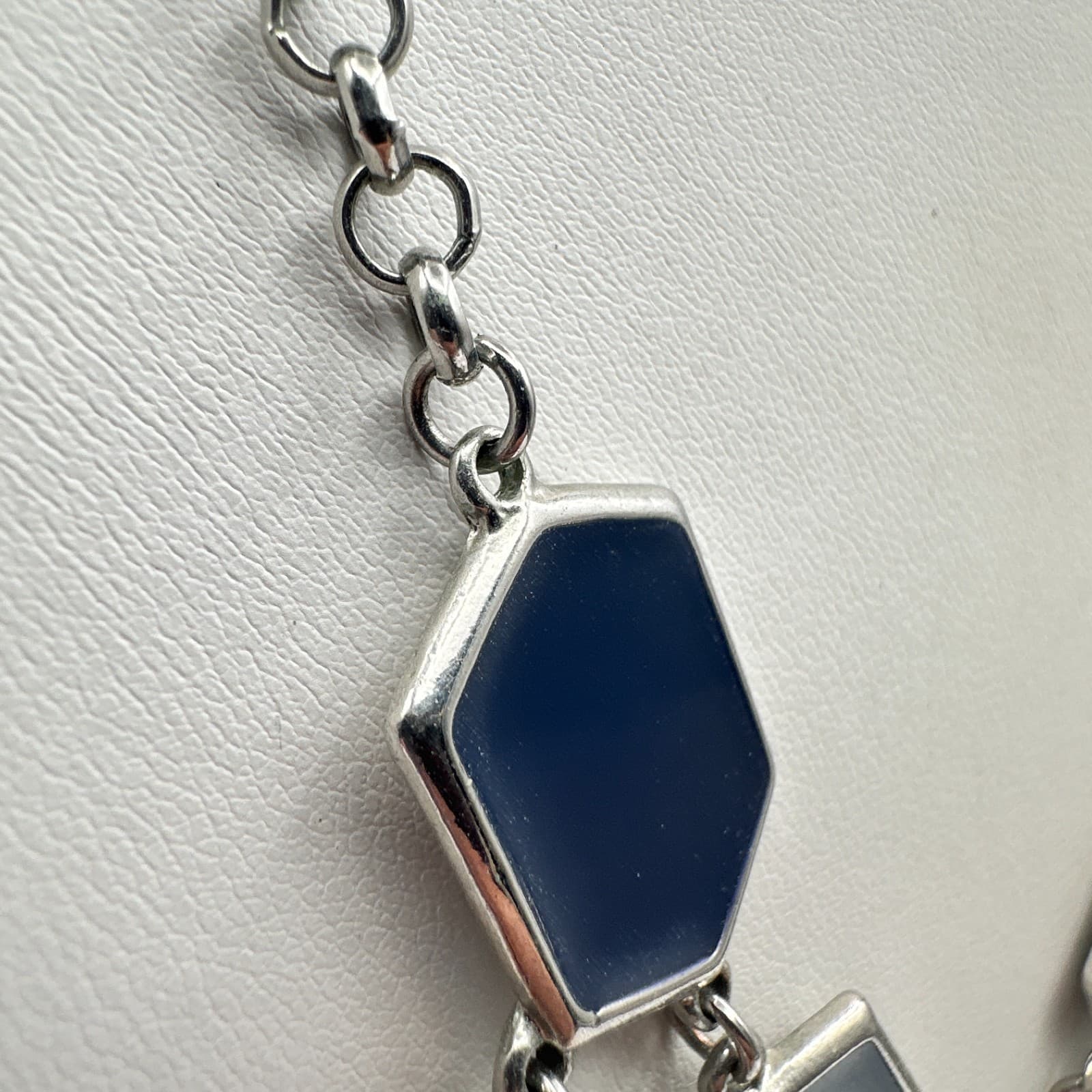 Vintage 90s Geometric Navy Blue Enamel Bib Necklace Silver Tone Hexagon Jewelry - Thumbnail 8