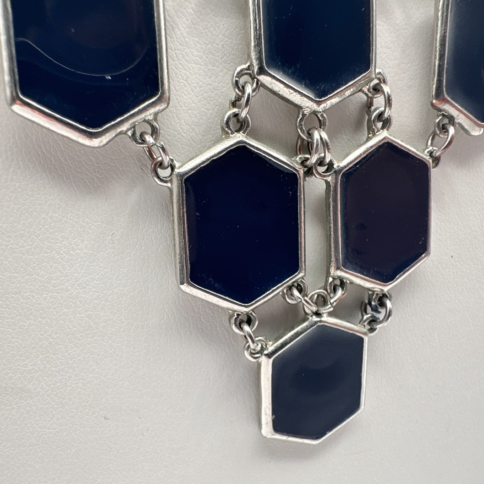 Vintage 90s Geometric Navy Blue Enamel Bib Necklace Silver Tone Hexagon Jewelry - Thumbnail 4