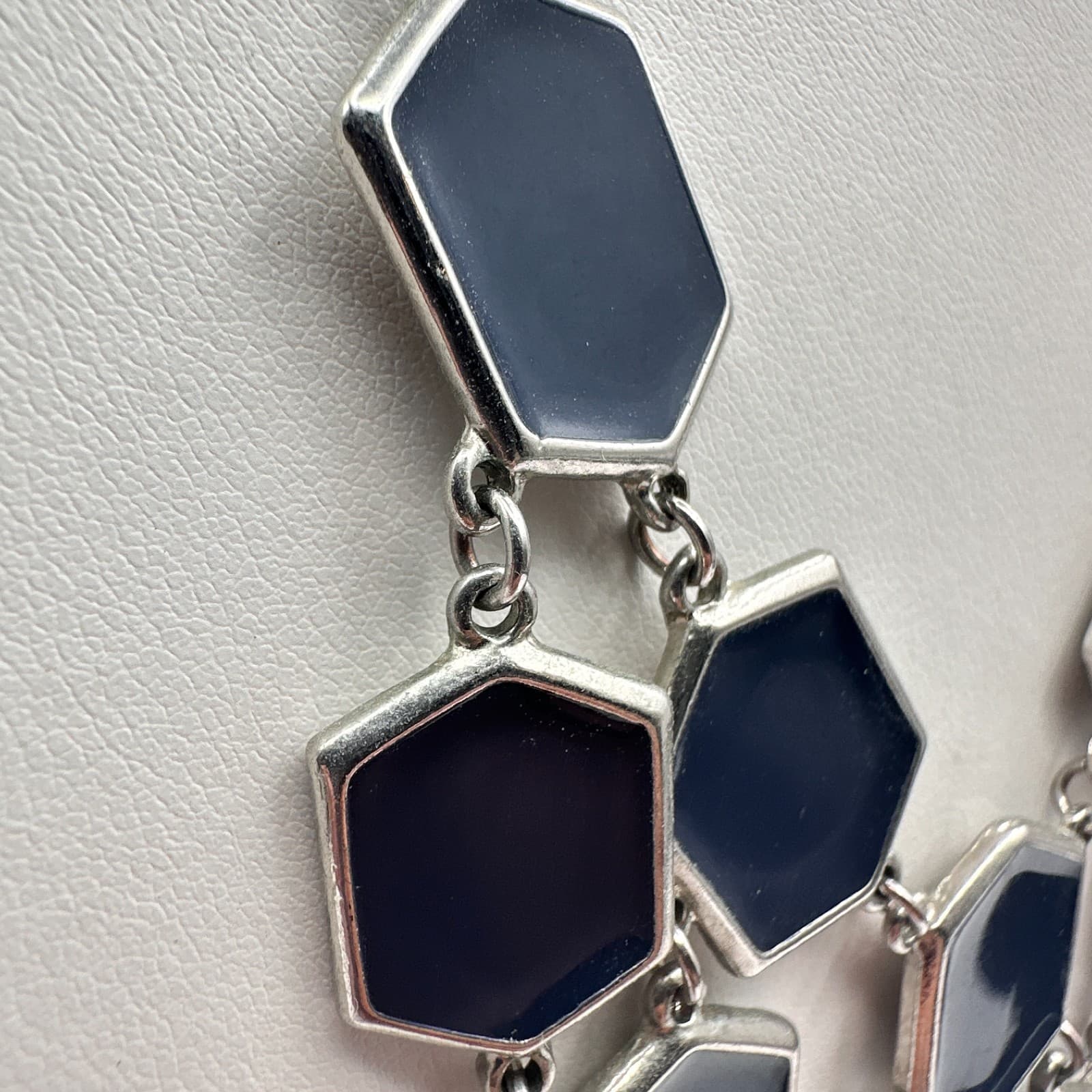Vintage 90s Geometric Navy Blue Enamel Bib Necklace Silver Tone Hexagon Jewelry - Thumbnail 7