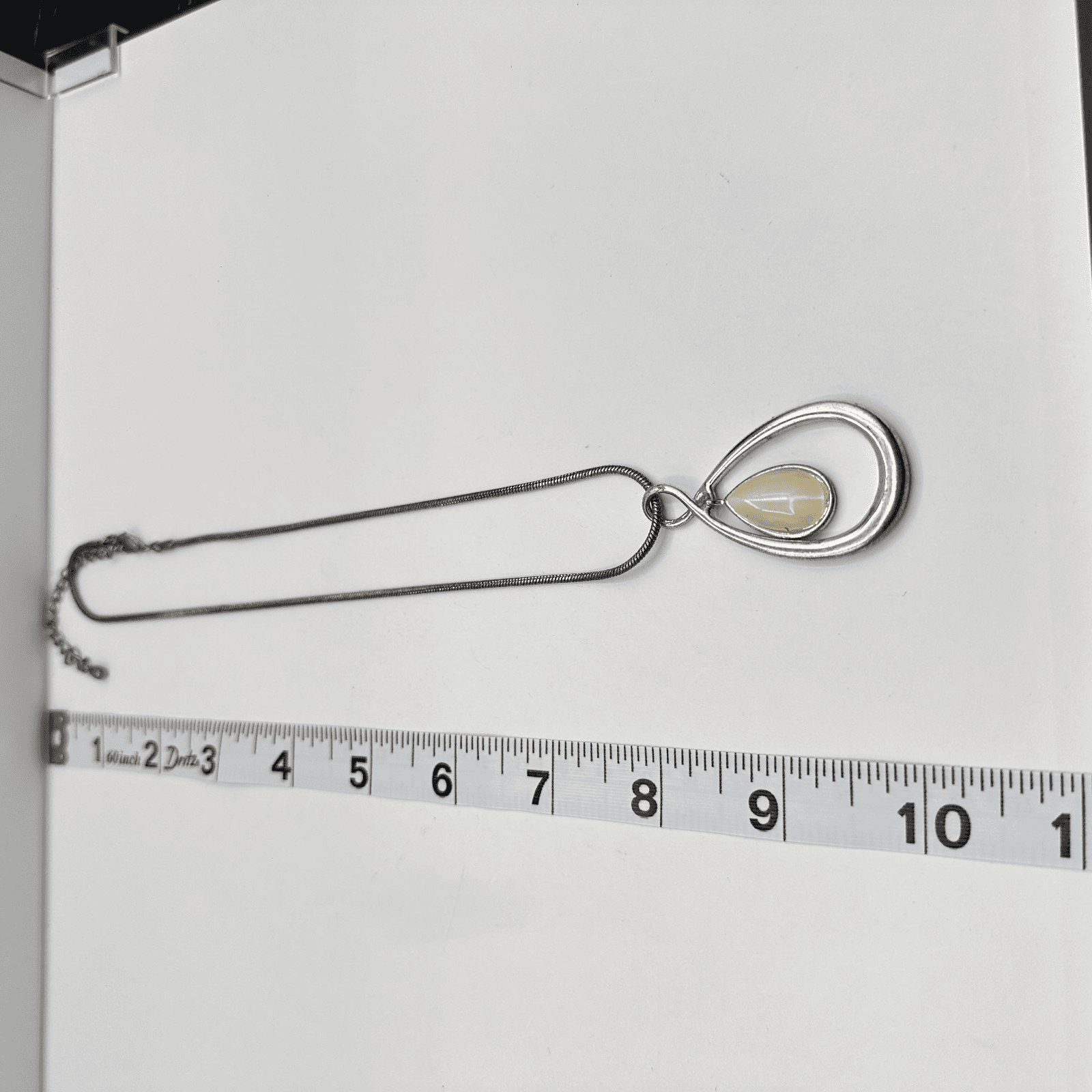 Vintage 90s Teardrop Pendant Necklace Silver Tone Snake Chain Women's Jewelry - Thumbnail 7