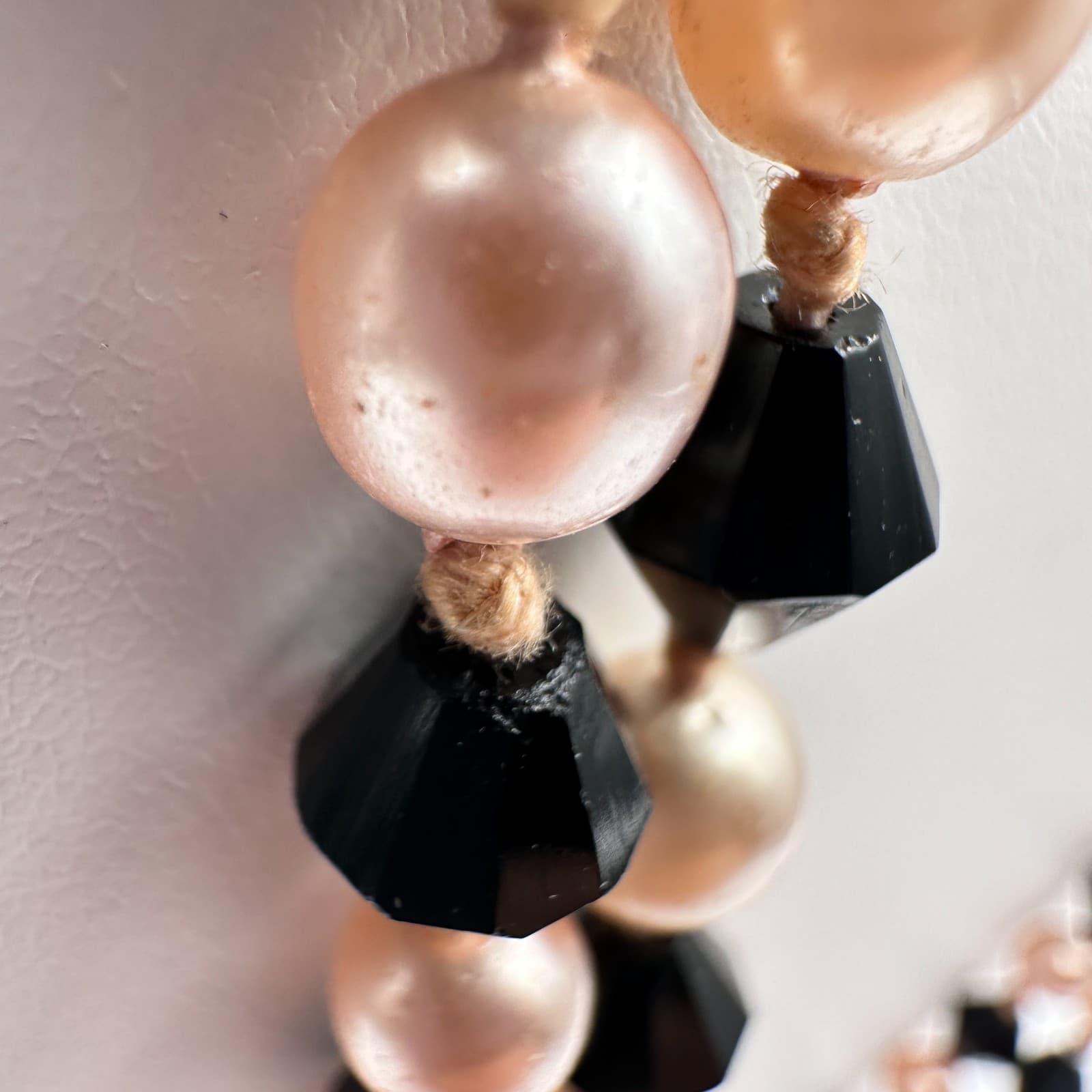 Vintage 90s Pink Faux Pearl Black Faceted Bead Double Strand Necklace Jewelry - Thumbnail 5