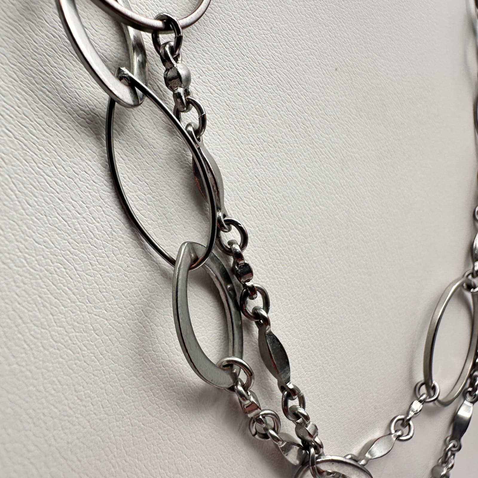 Vintage Y2K Silver Tone Multi Stand Link Necklace Geometric Circle Oval Chain - Thumbnail 3