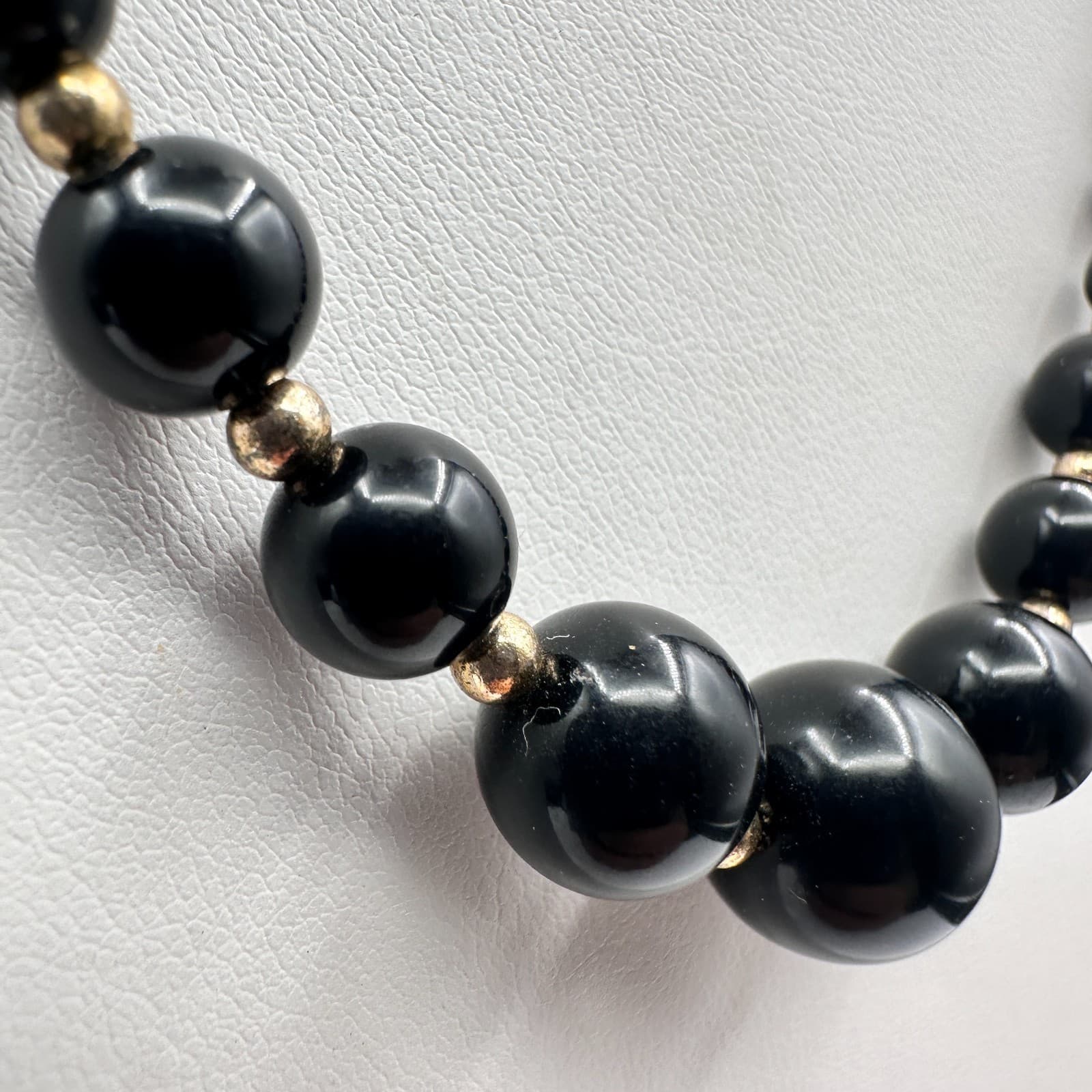 Vintage 80s Black Onyx Glass Bead Necklace Gold Tone Statement Women's Jewelry - Thumbnail 4